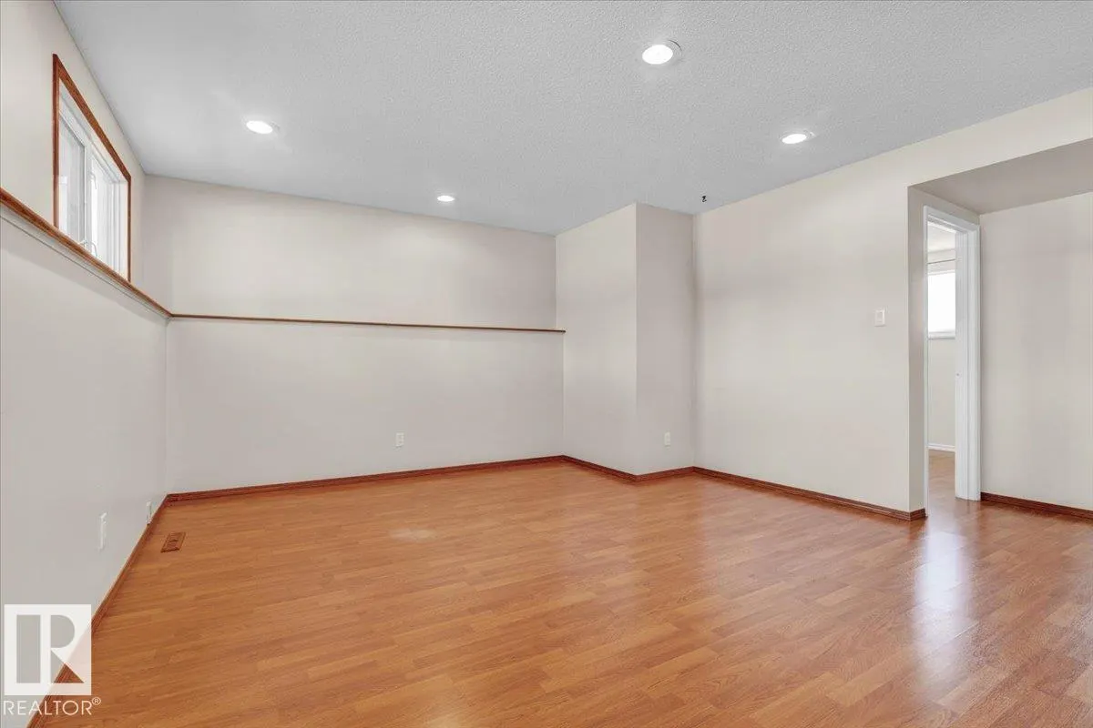 3803 112 ST NW NW