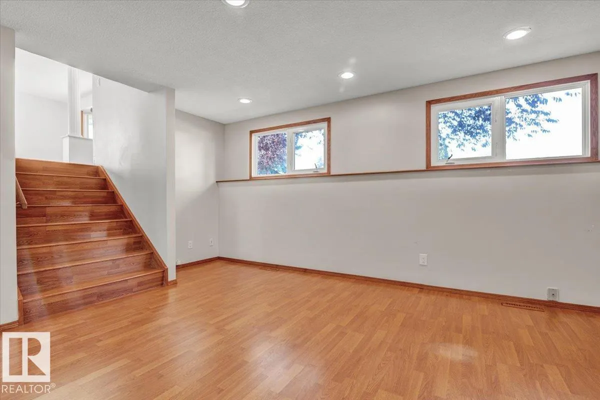 3803 112 ST NW NW