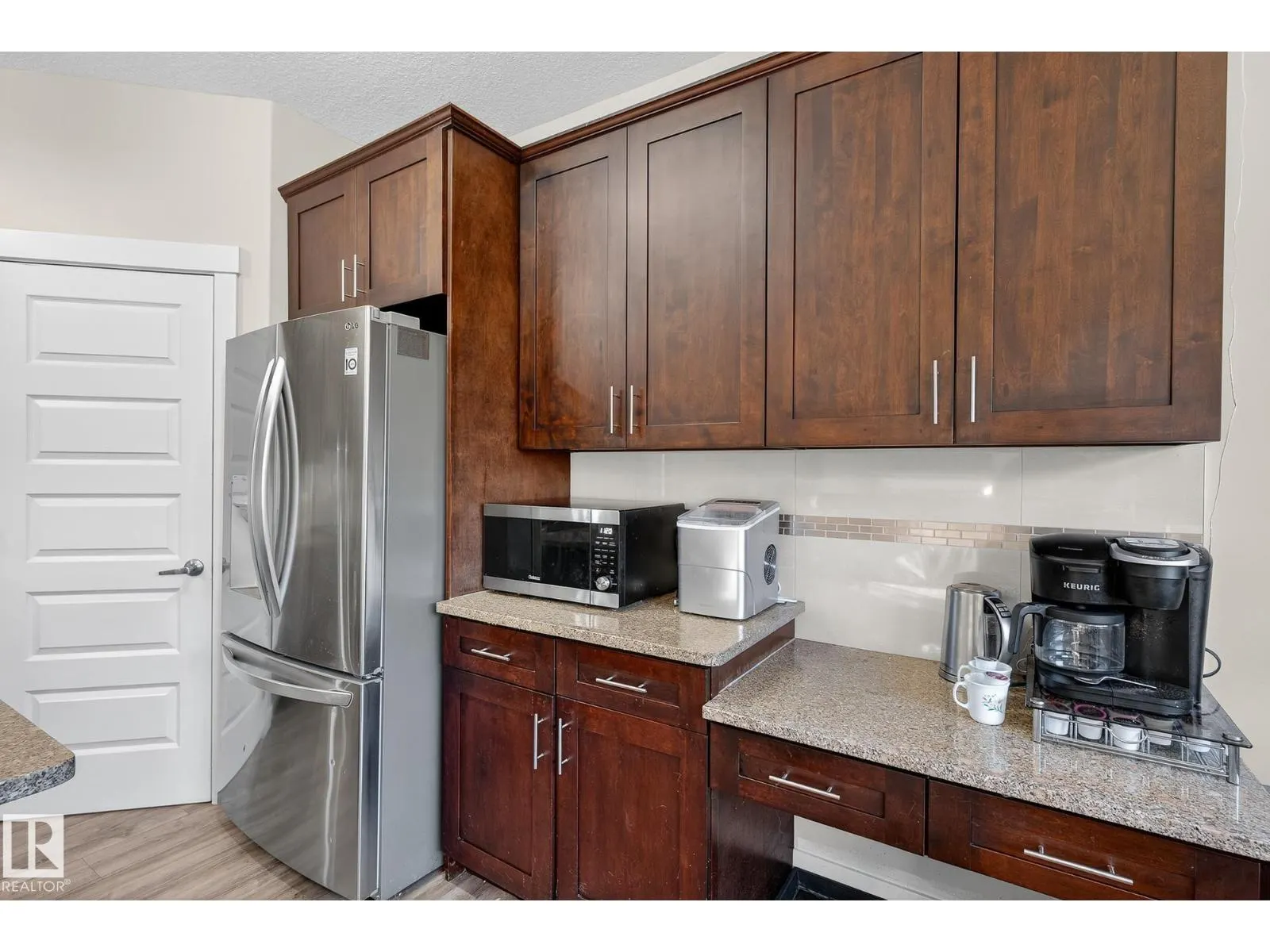 22 Shorewood Cr