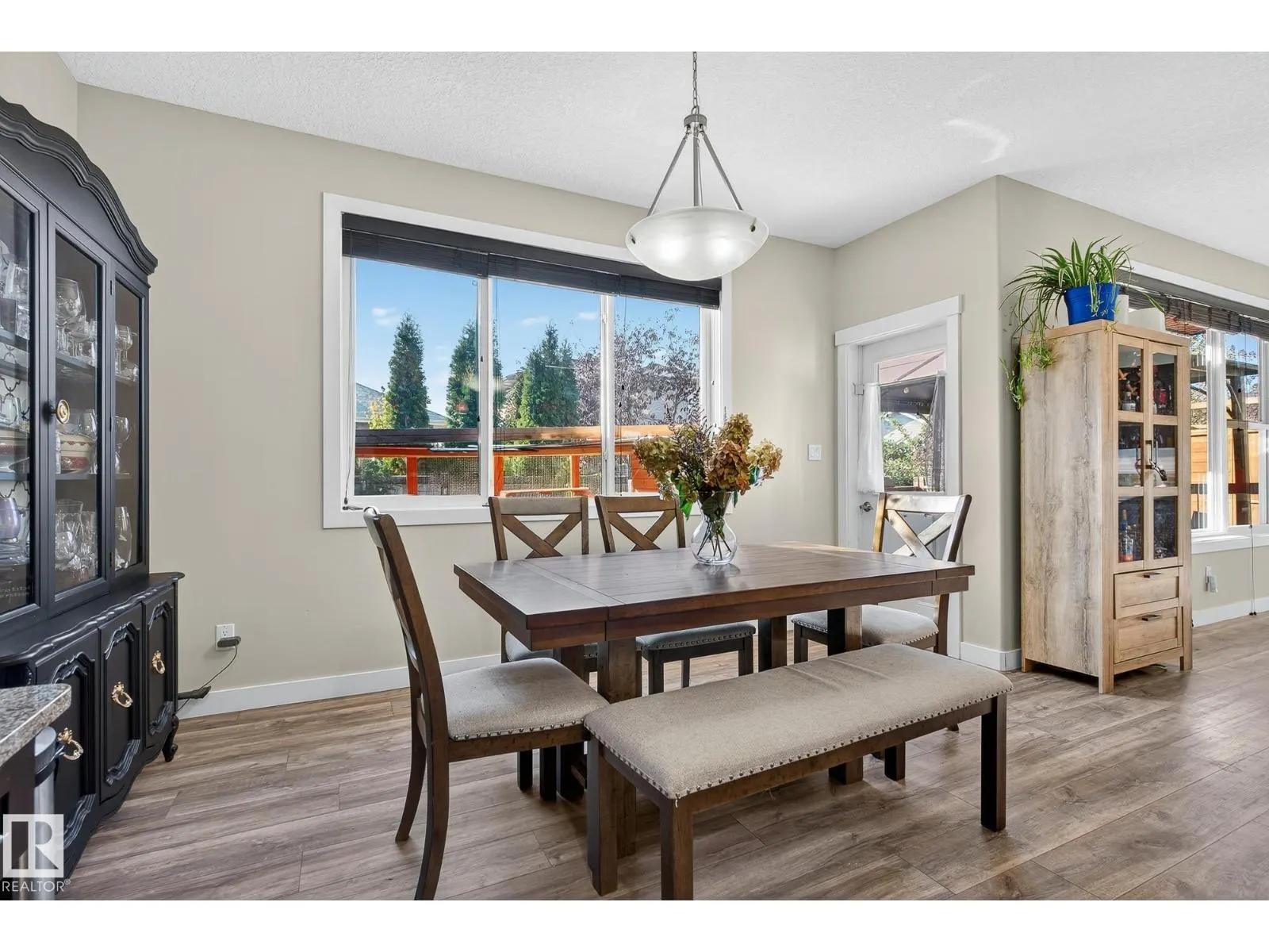 22 Shorewood Cr
