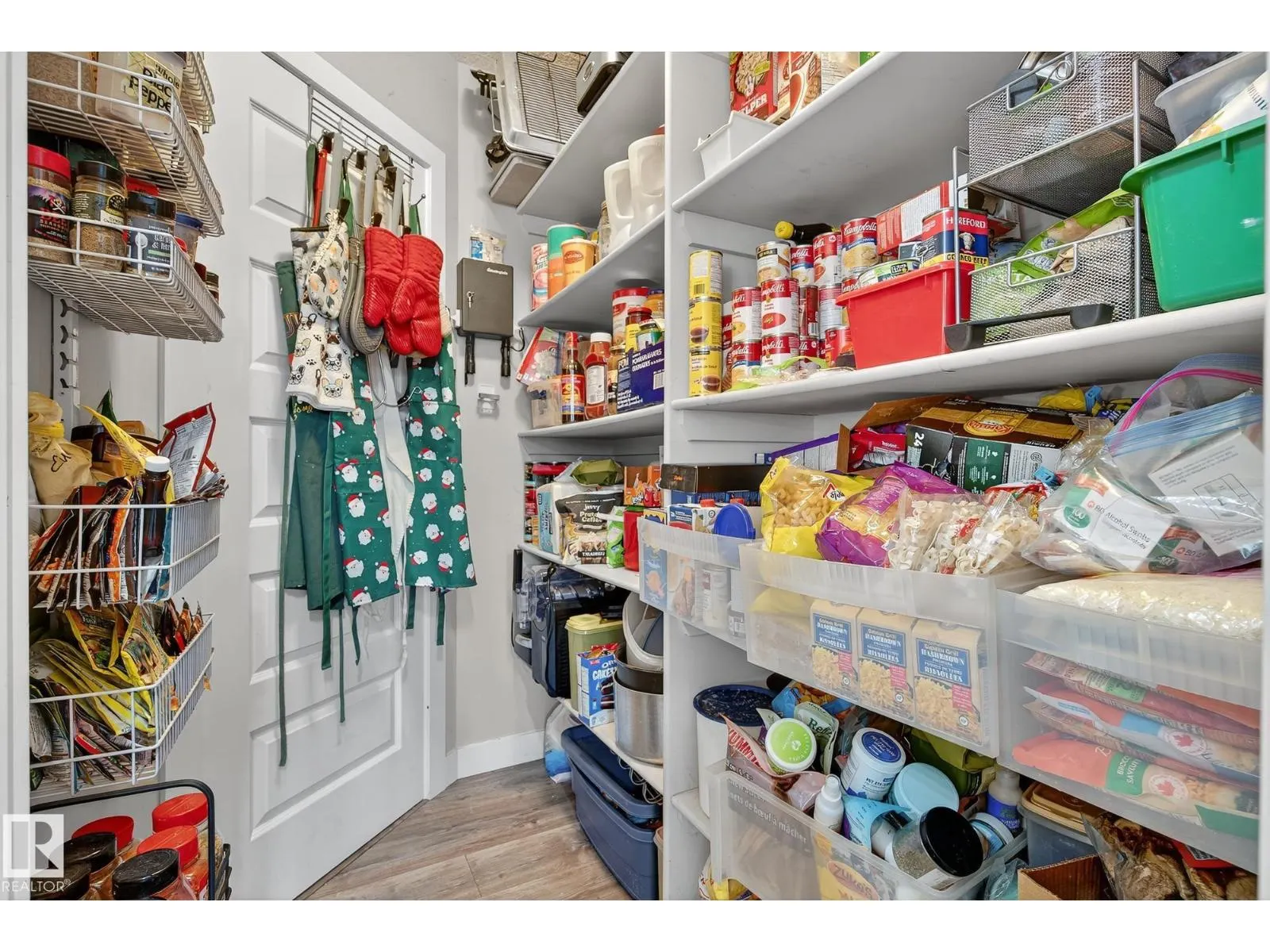 22 Shorewood Cr