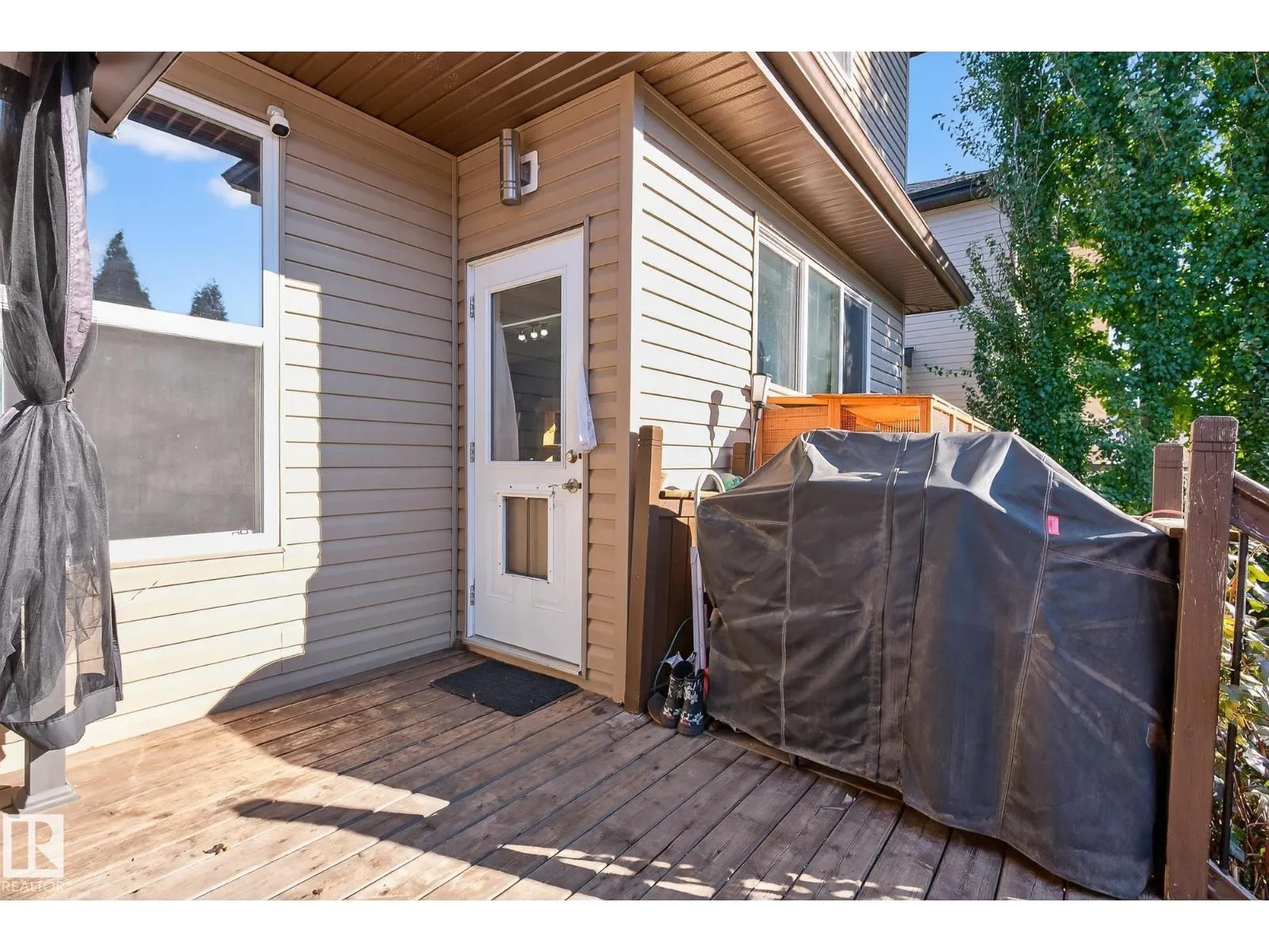 22 Shorewood Cr