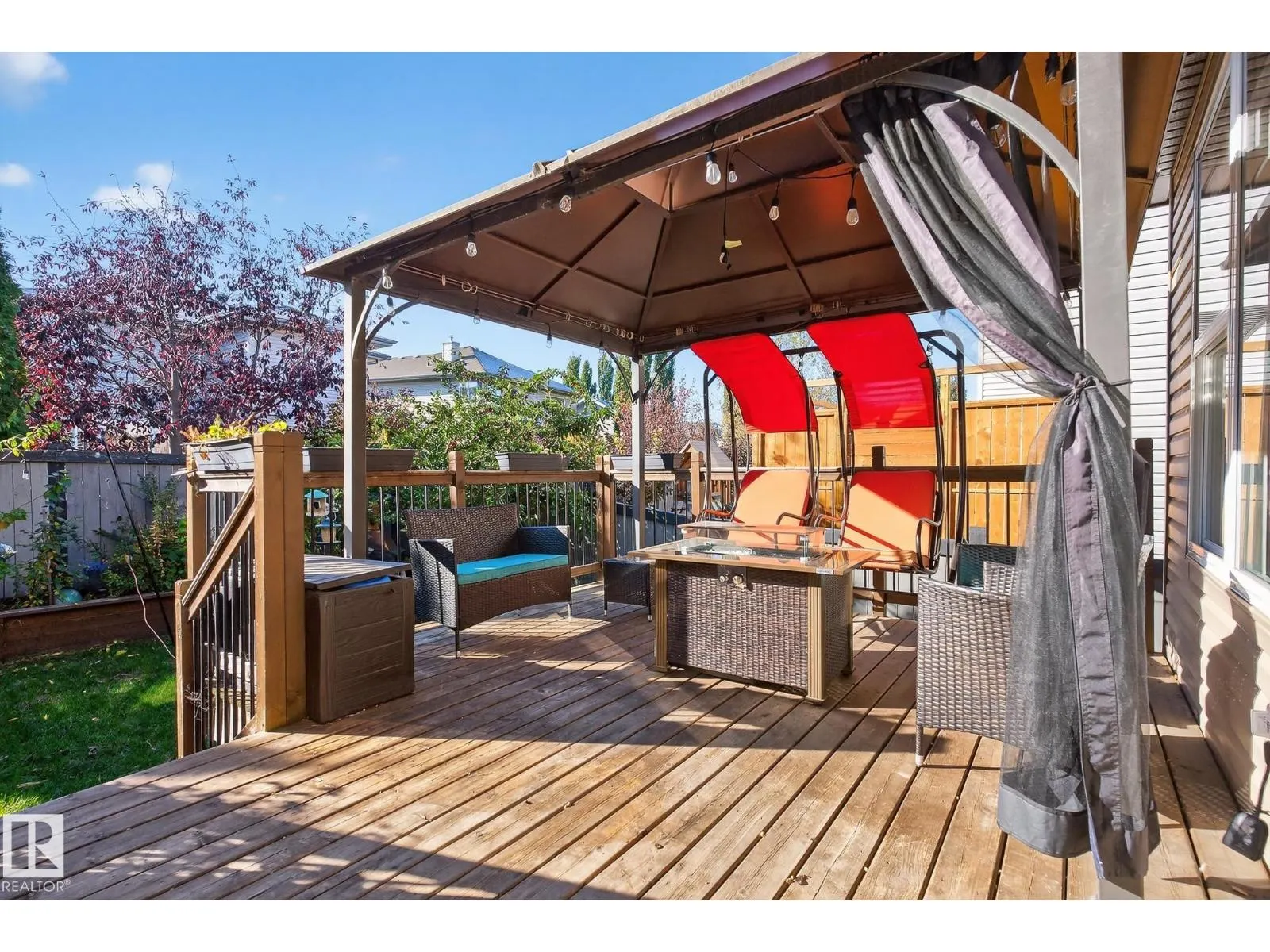 22 Shorewood Cr