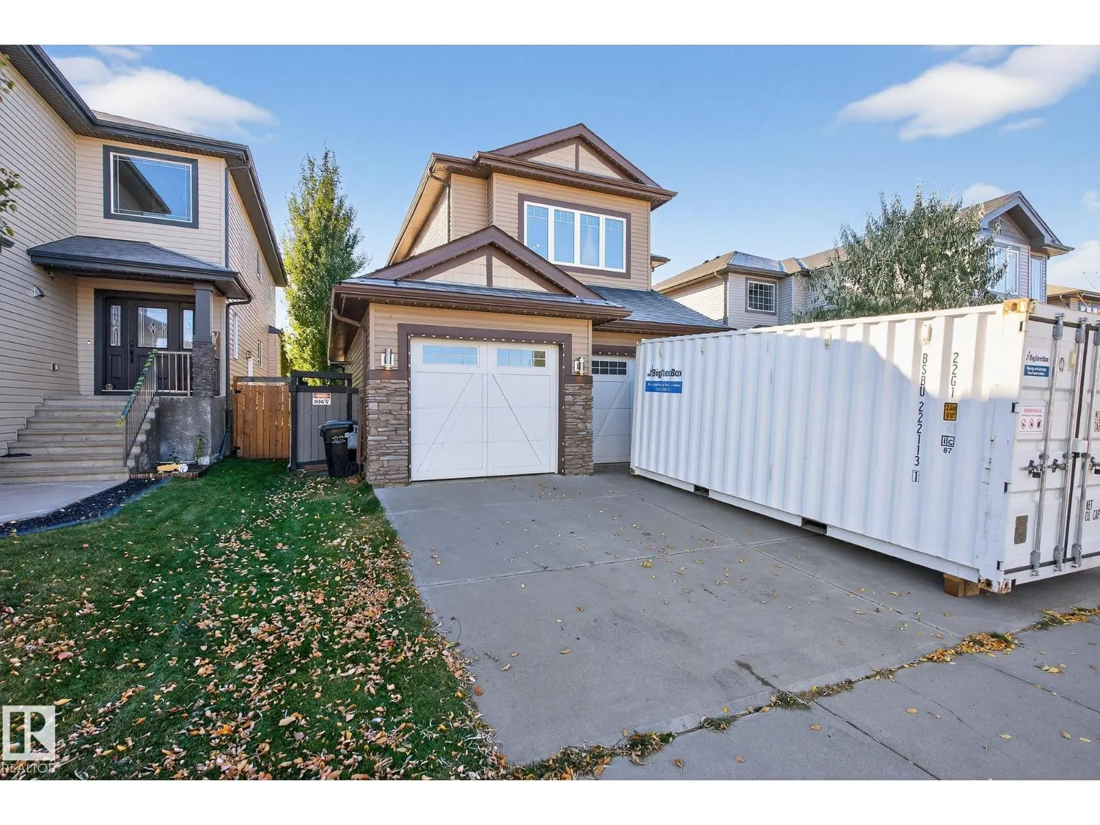 22 Shorewood Cr