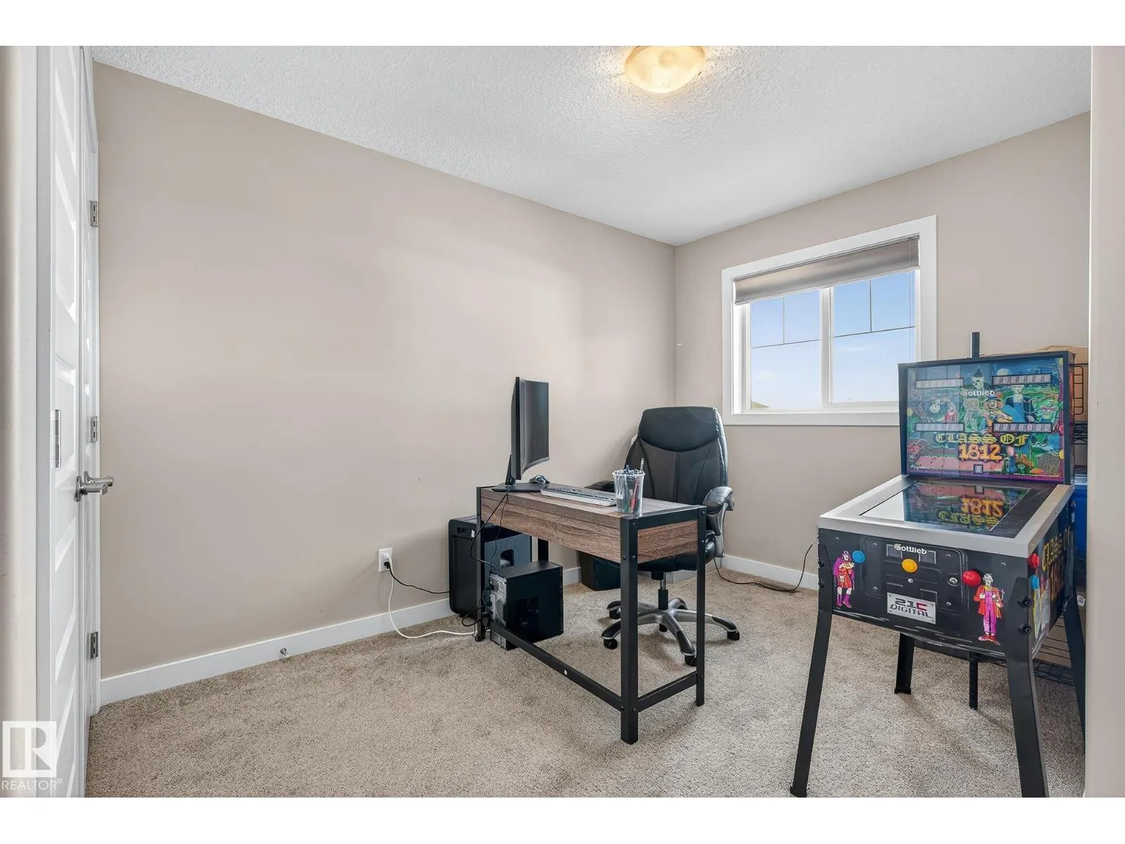 22 Shorewood Cr