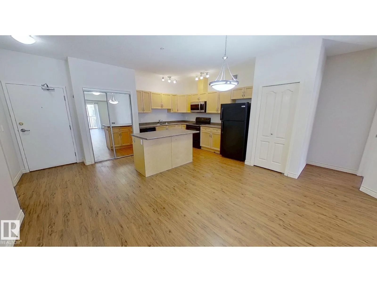 #330 105 WEST HAVEN DR