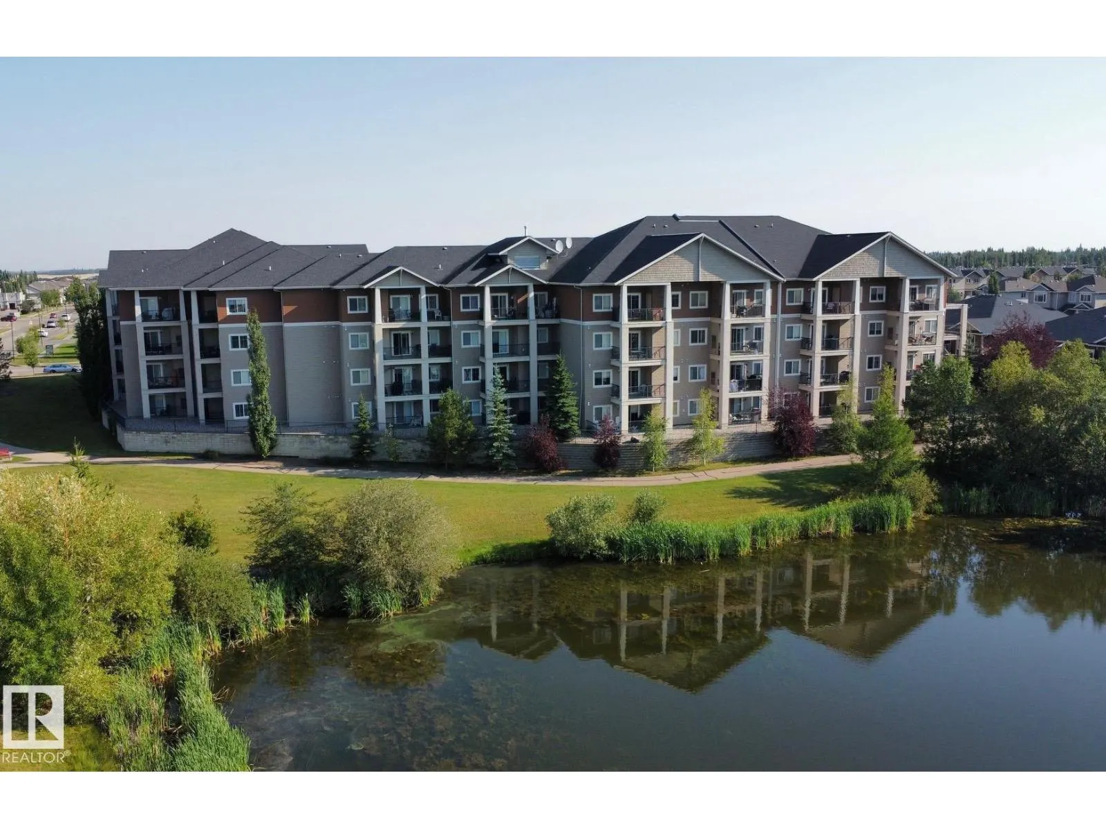 #330 105 WEST HAVEN DR