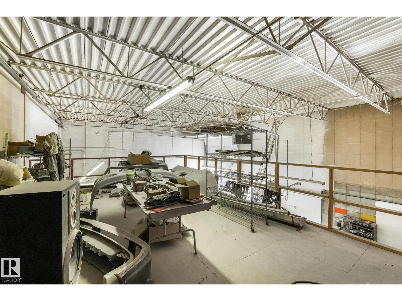 16371 130 AV NW