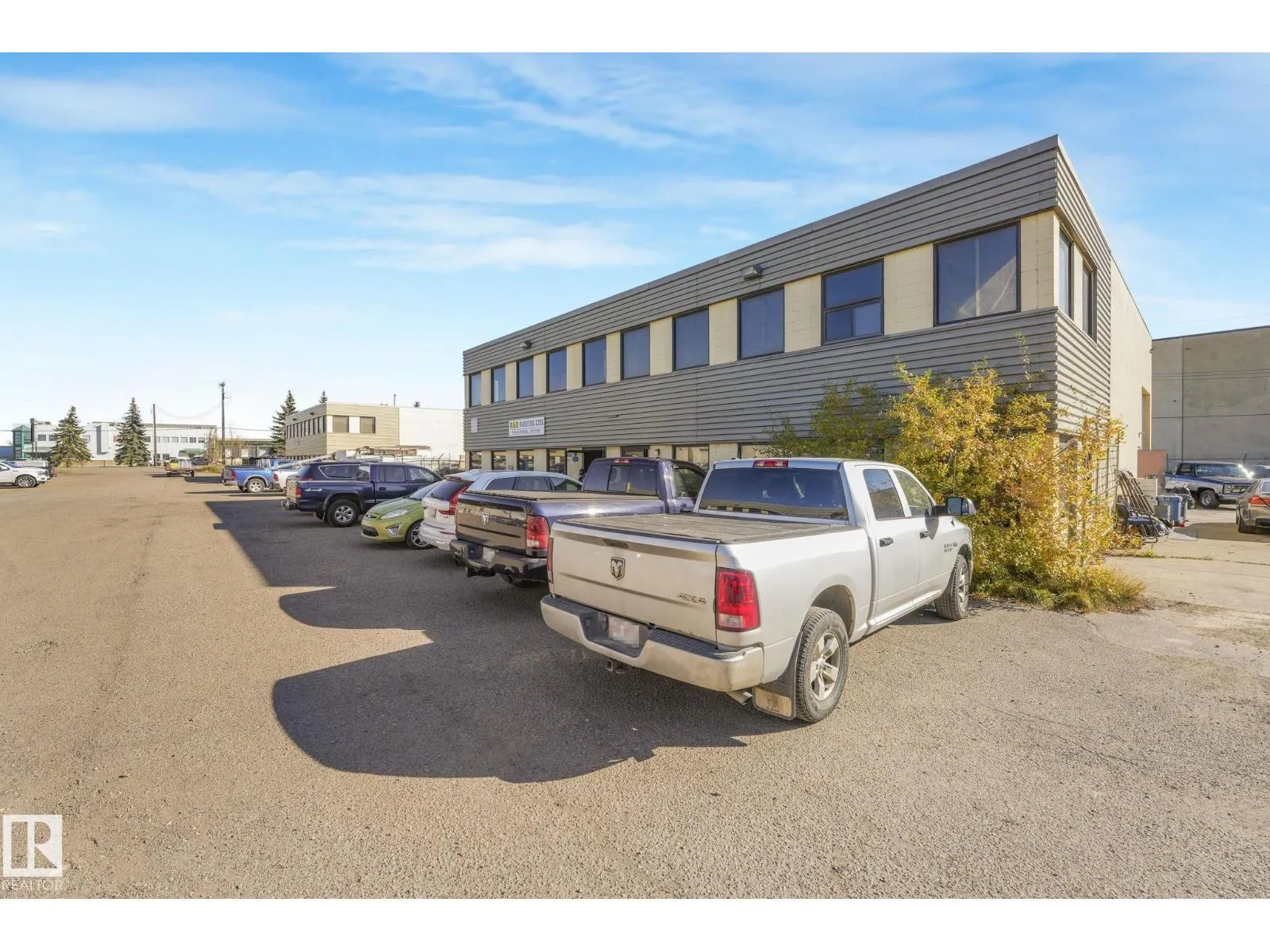 16371 130 AV NW