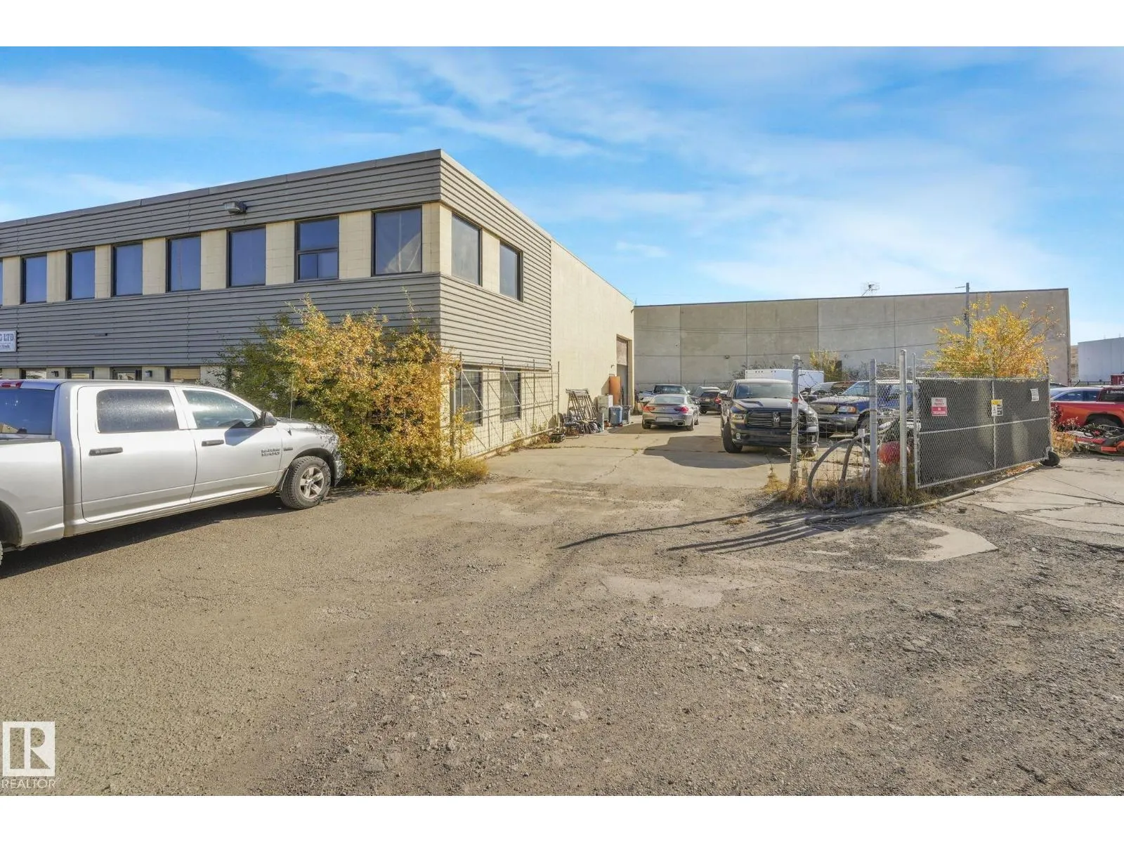 16371 130 AV NW