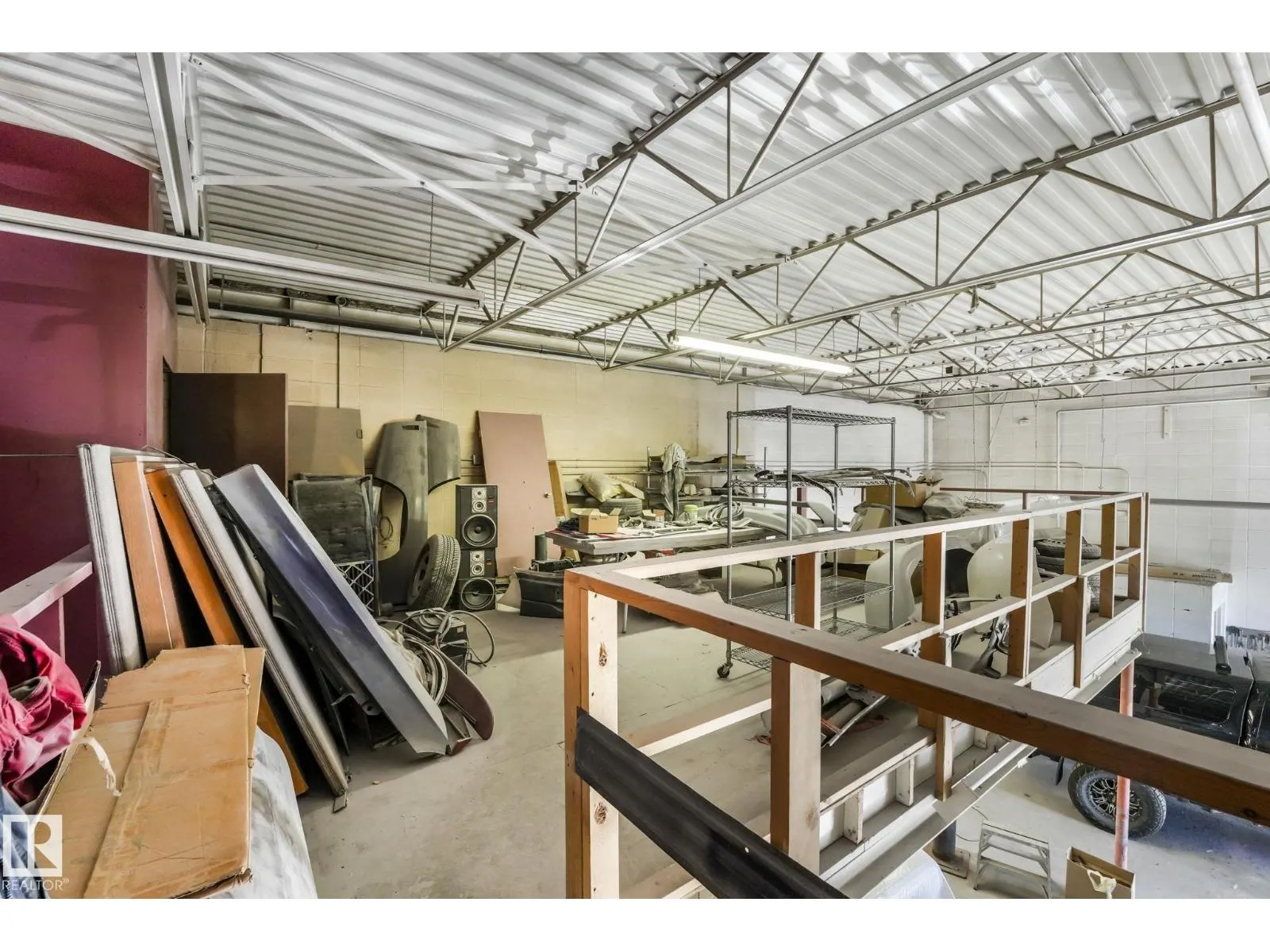 16371 130 AV NW
