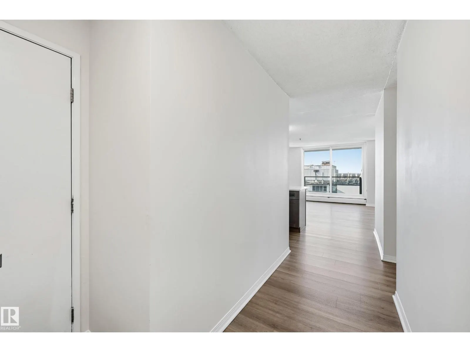#1607 10011 116 ST NW