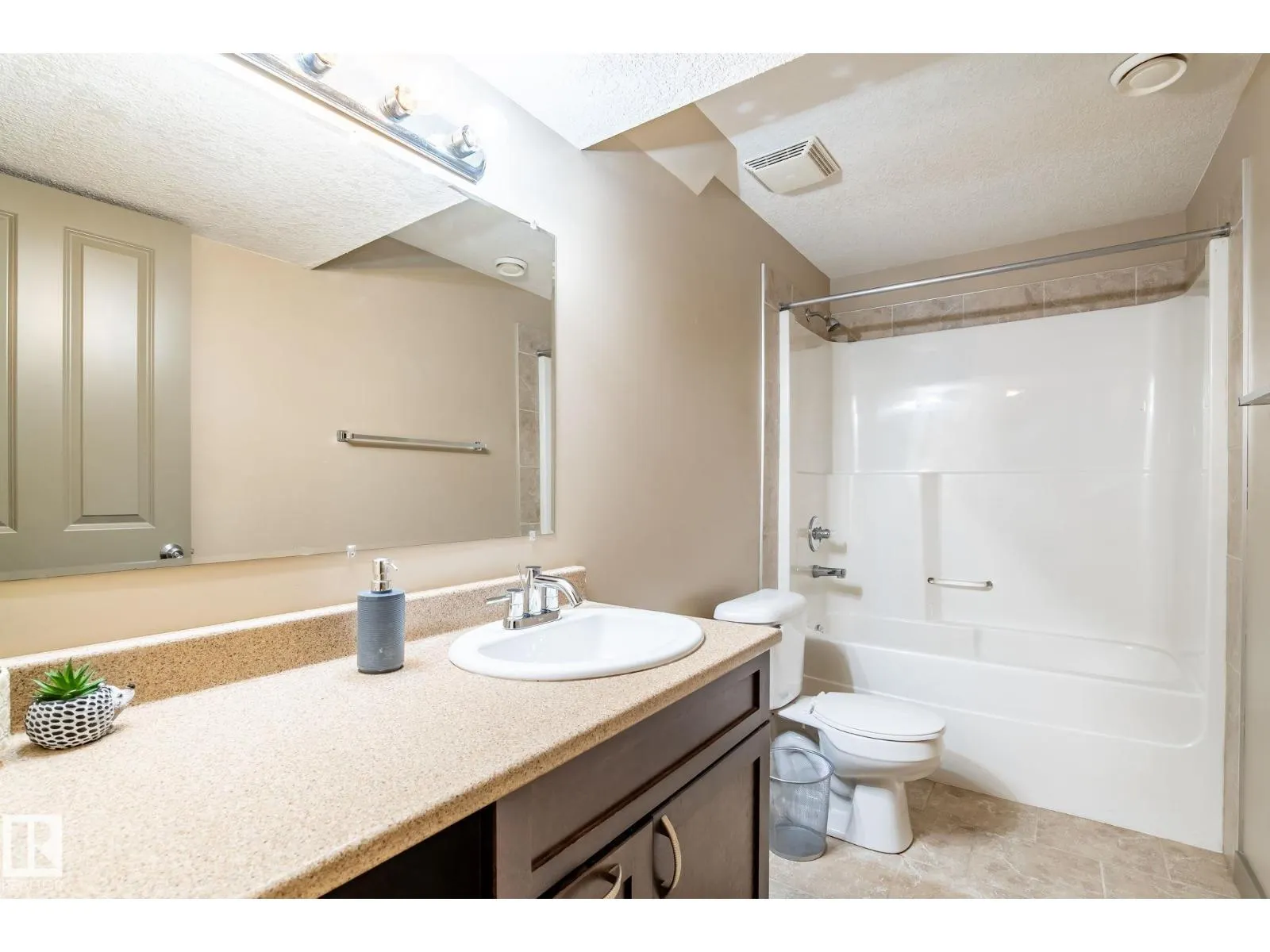 7 snowbird cres