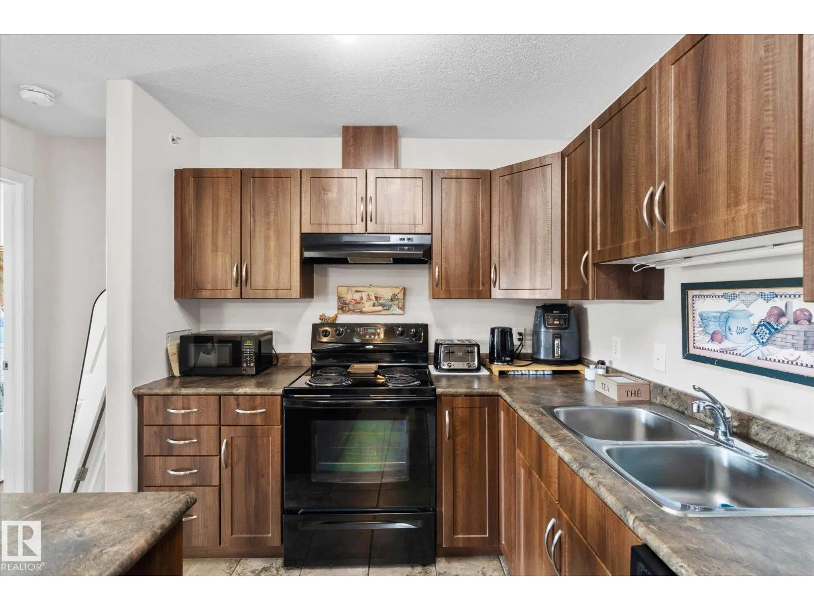 50 WOODSMERE