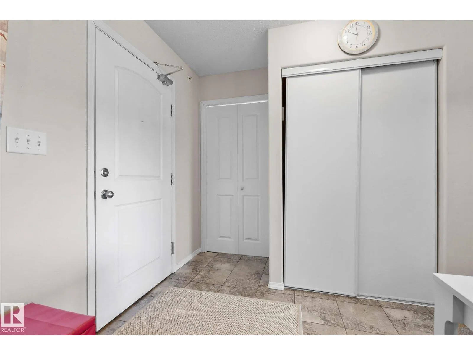 50 WOODSMERE