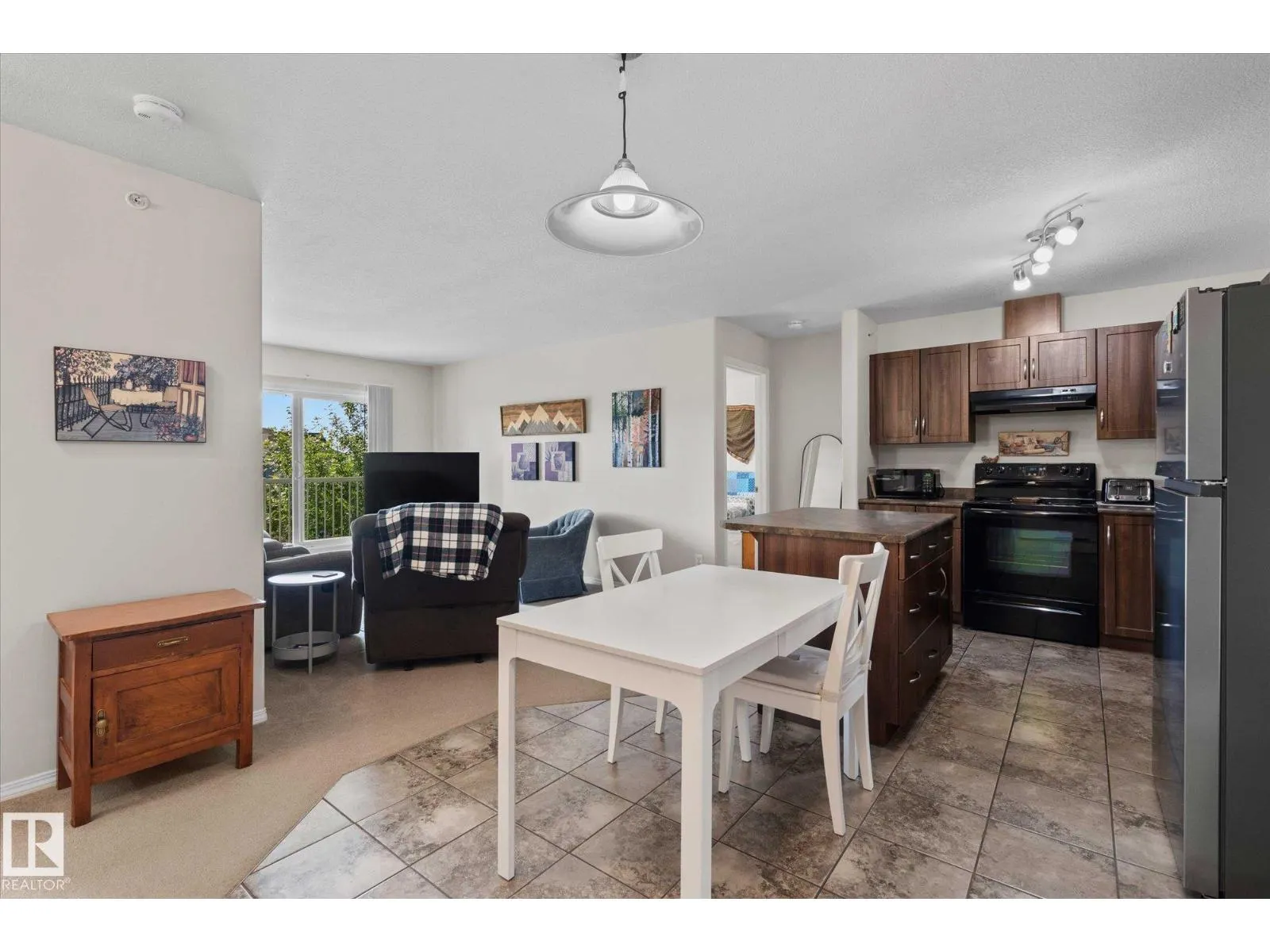 50 WOODSMERE