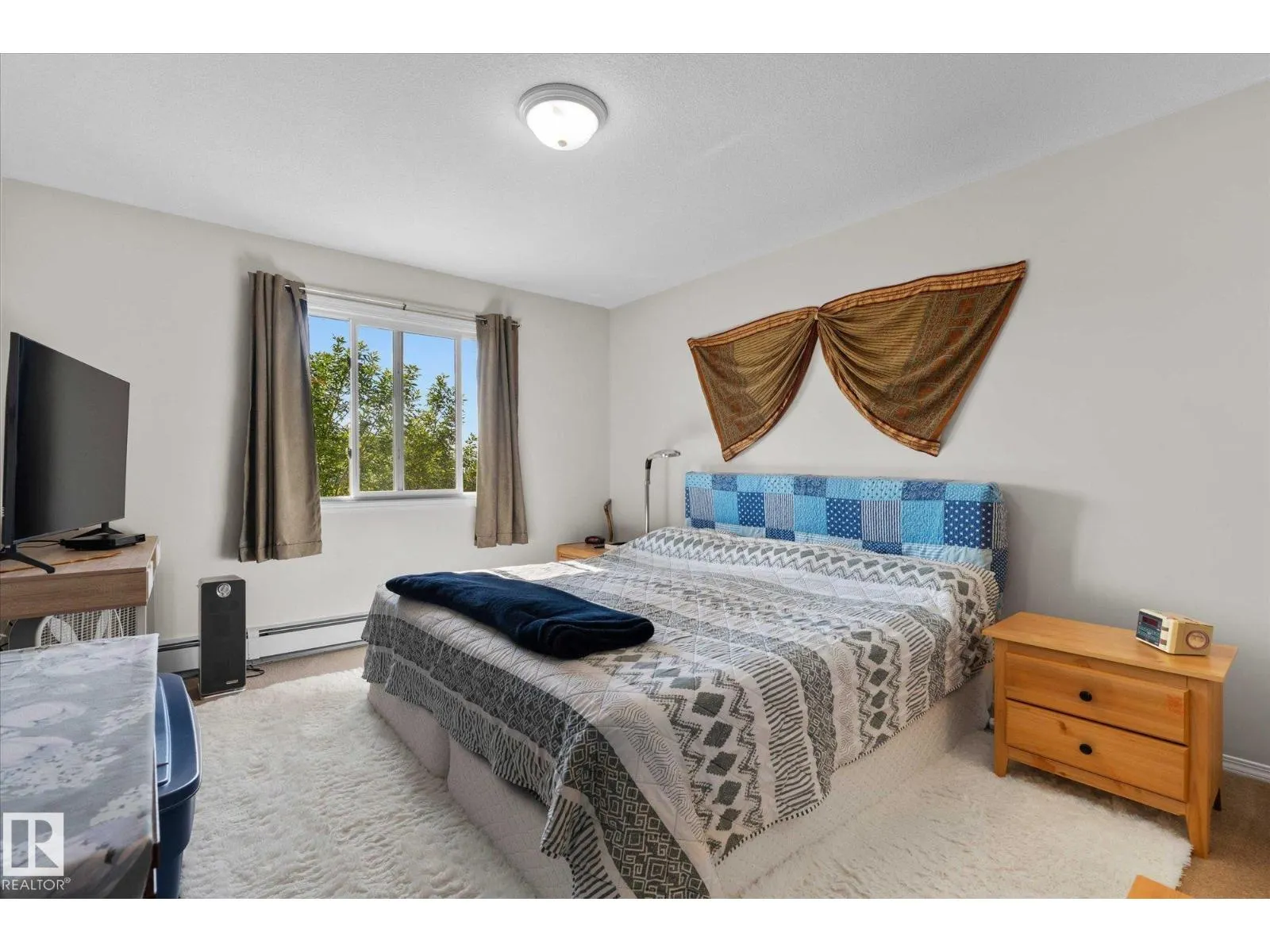 50 WOODSMERE
