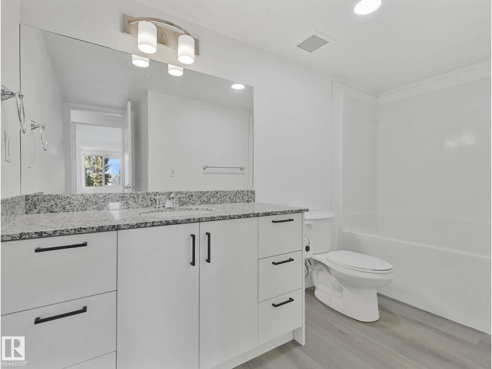 #109 9504 182 ST NW