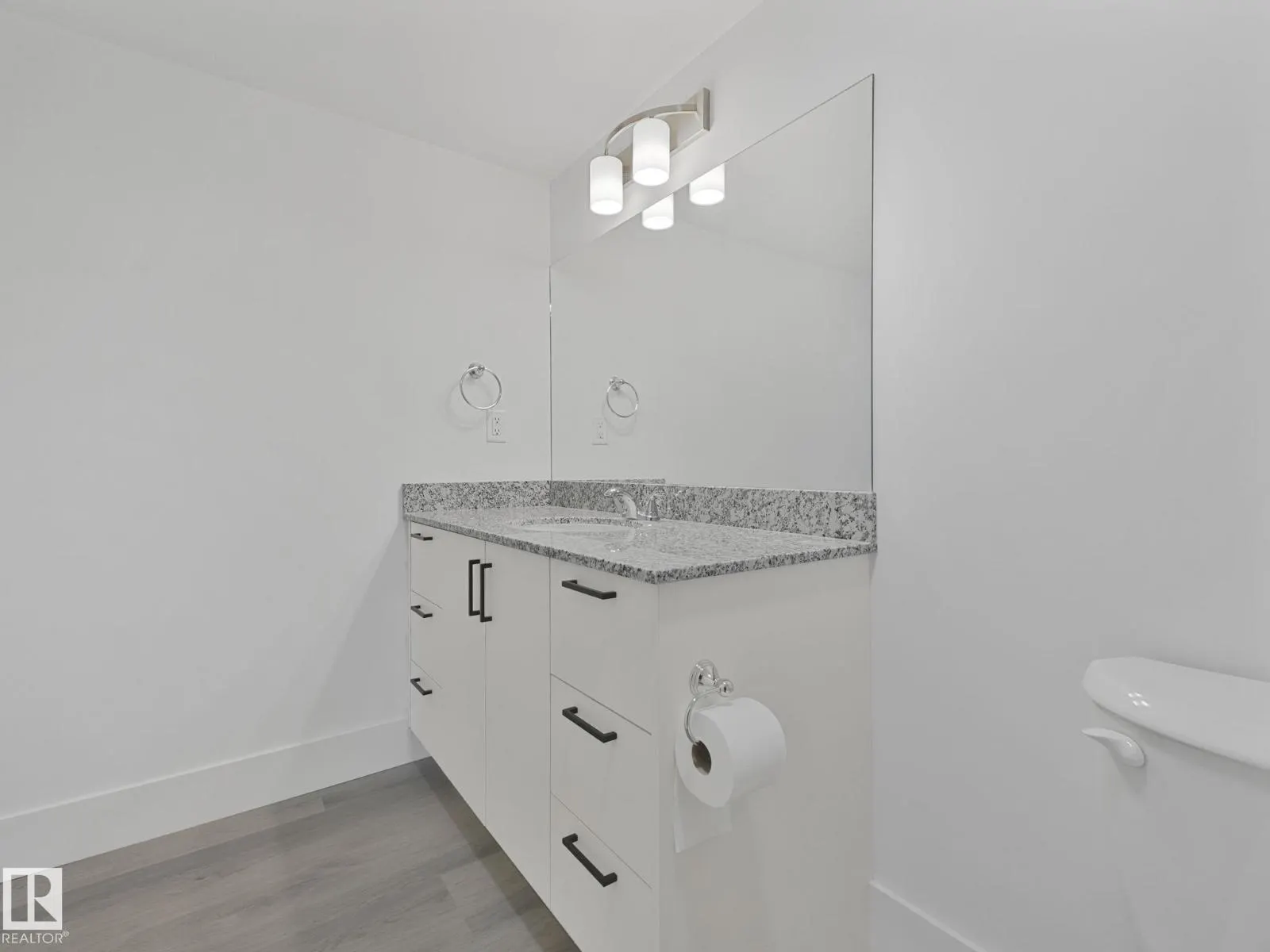 #109 9504 182 ST NW