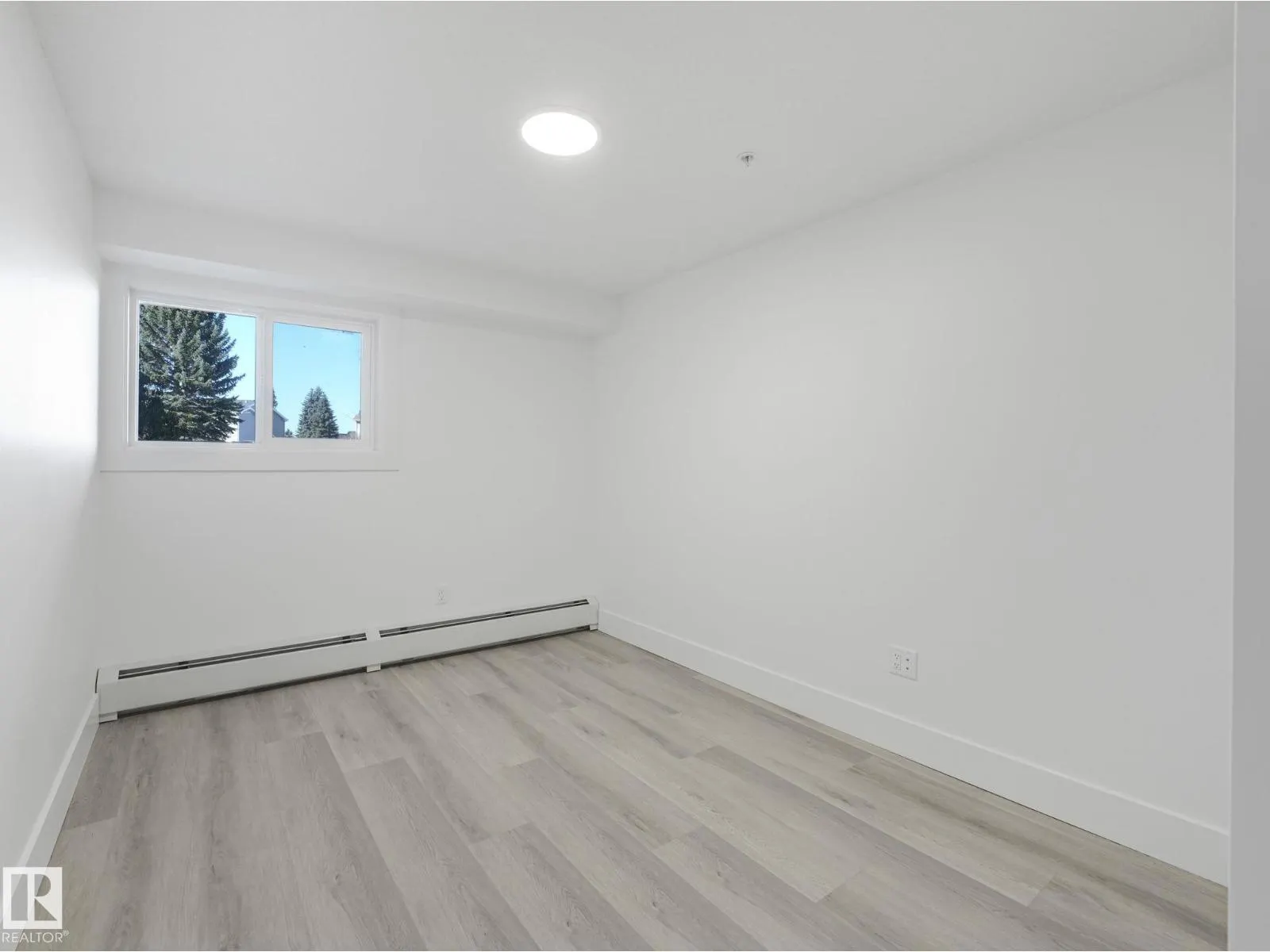 #109 9504 182 ST NW