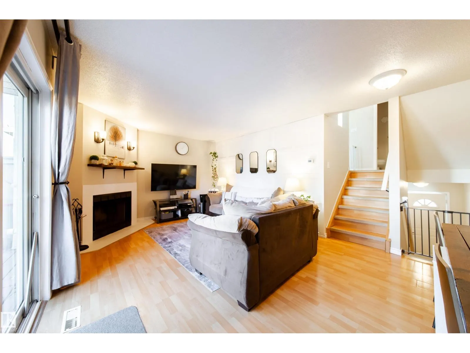 #26 9505 176 ST NW