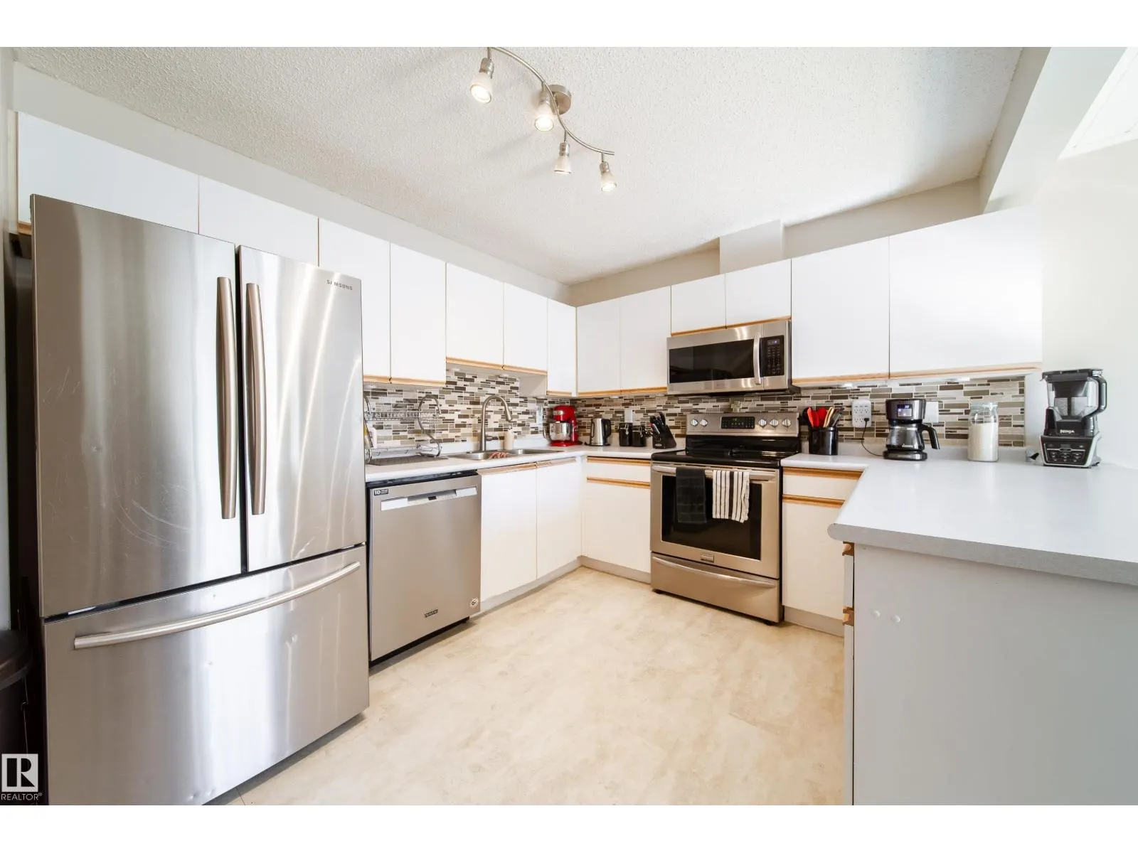 #26 9505 176 ST NW