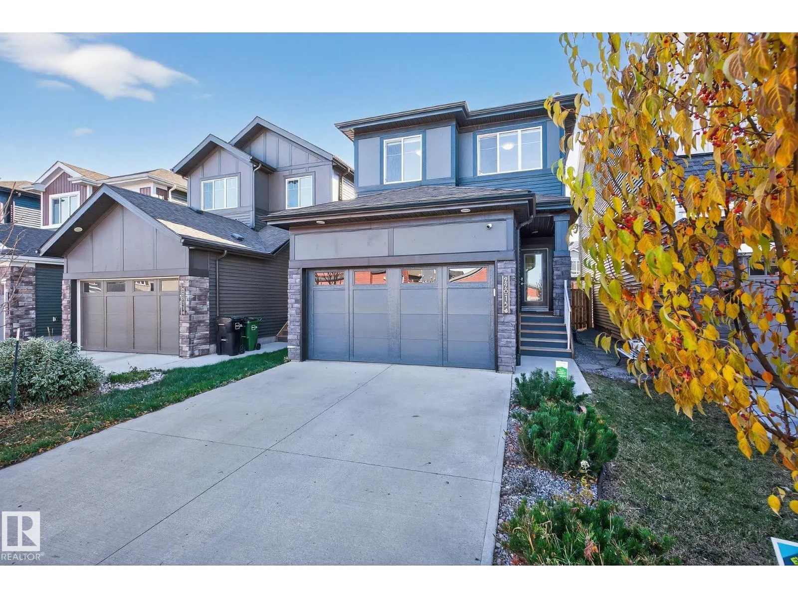 22015 85 AVE NW