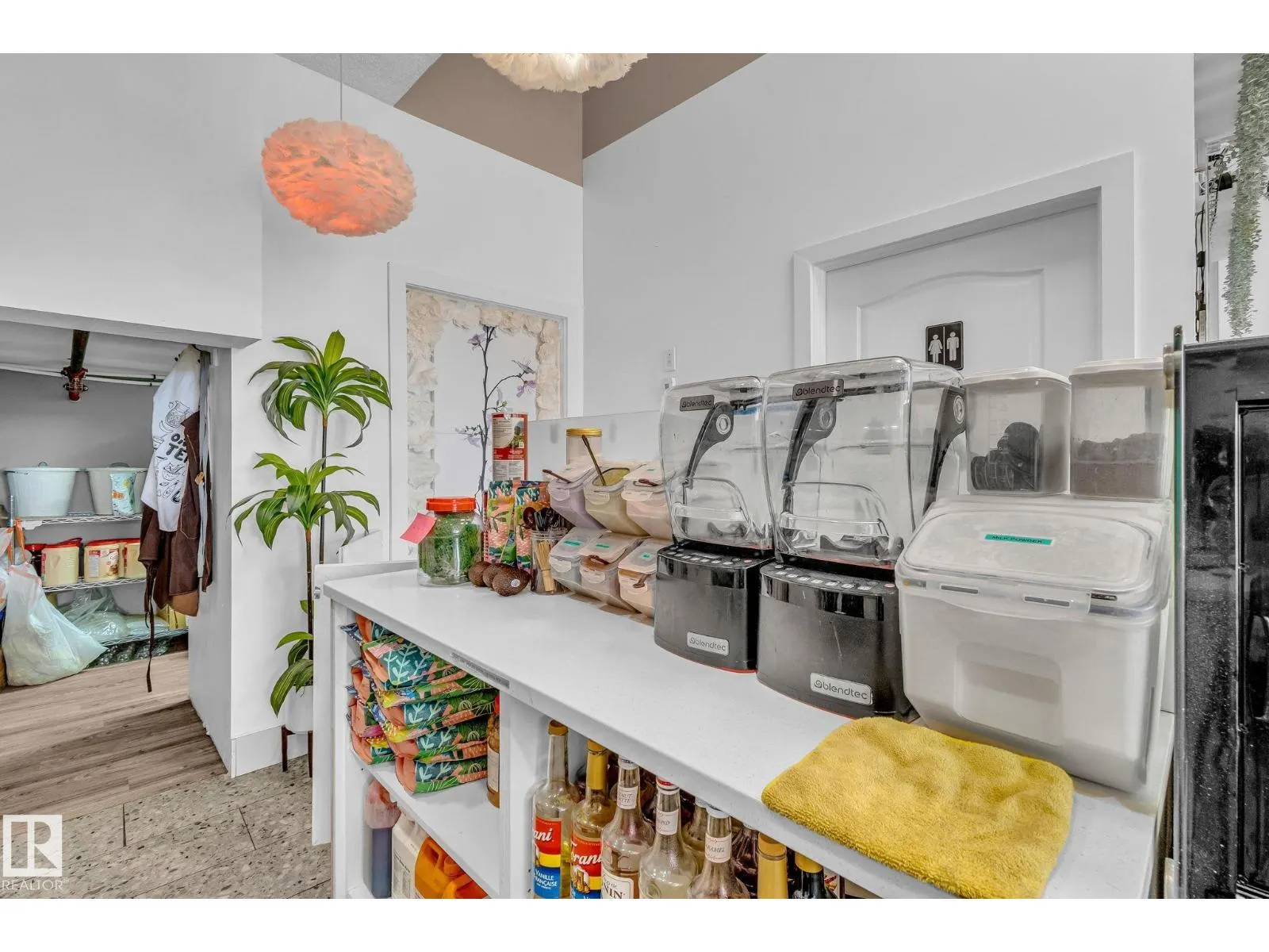 2230 Trumpeter WY NW