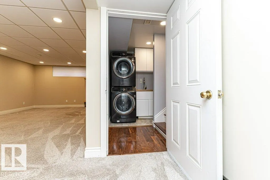 10432 64 AV NW