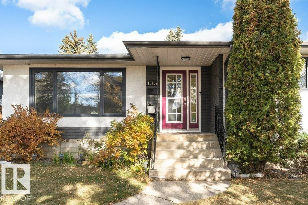 10432 64 AV NW
