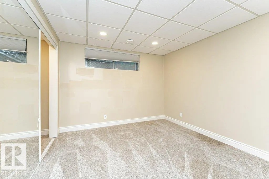 10432 64 AV NW