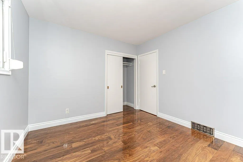 10432 64 AV NW