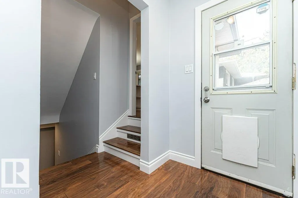 10432 64 AV NW
