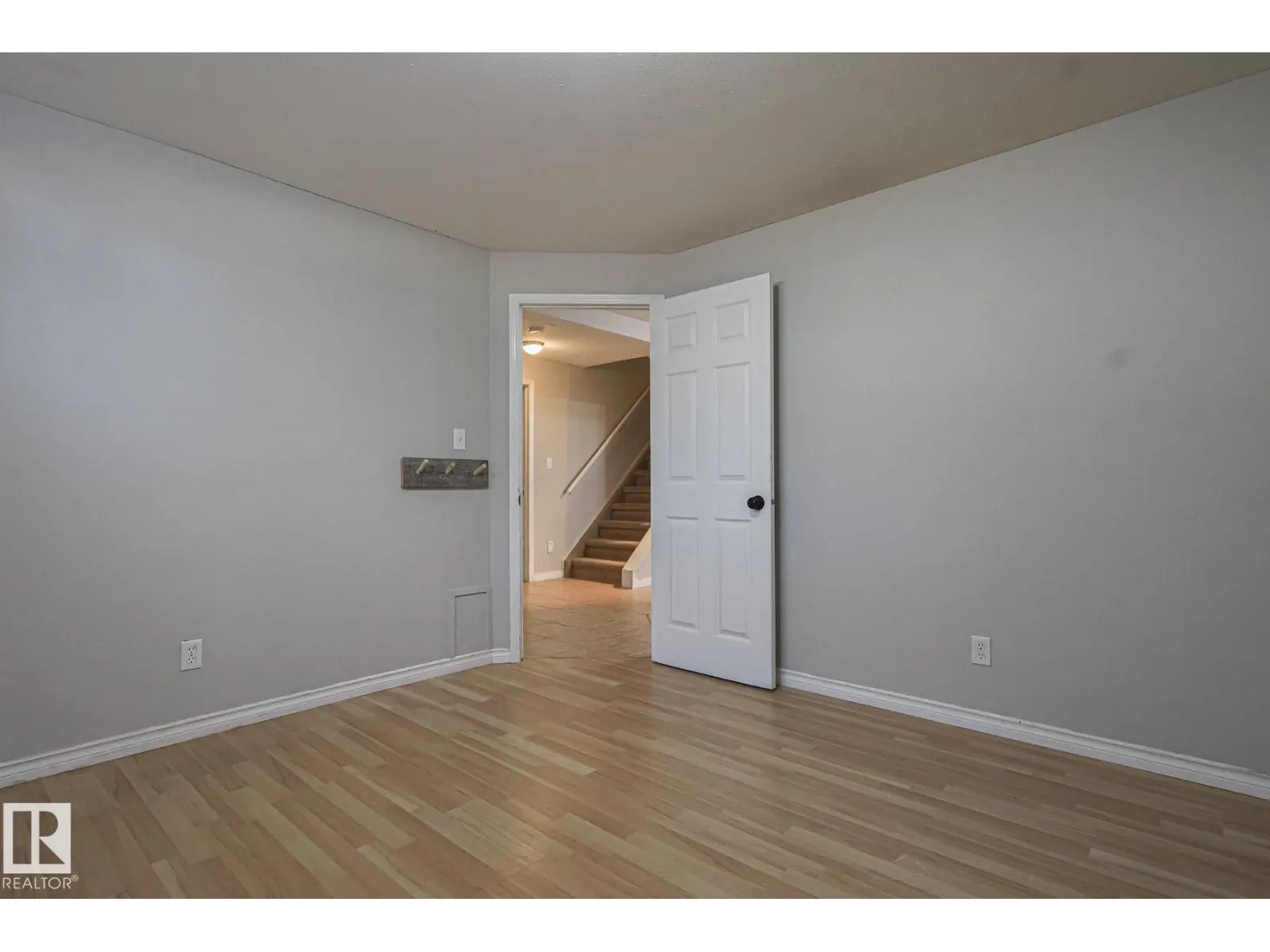 11 HIGH PARK CL