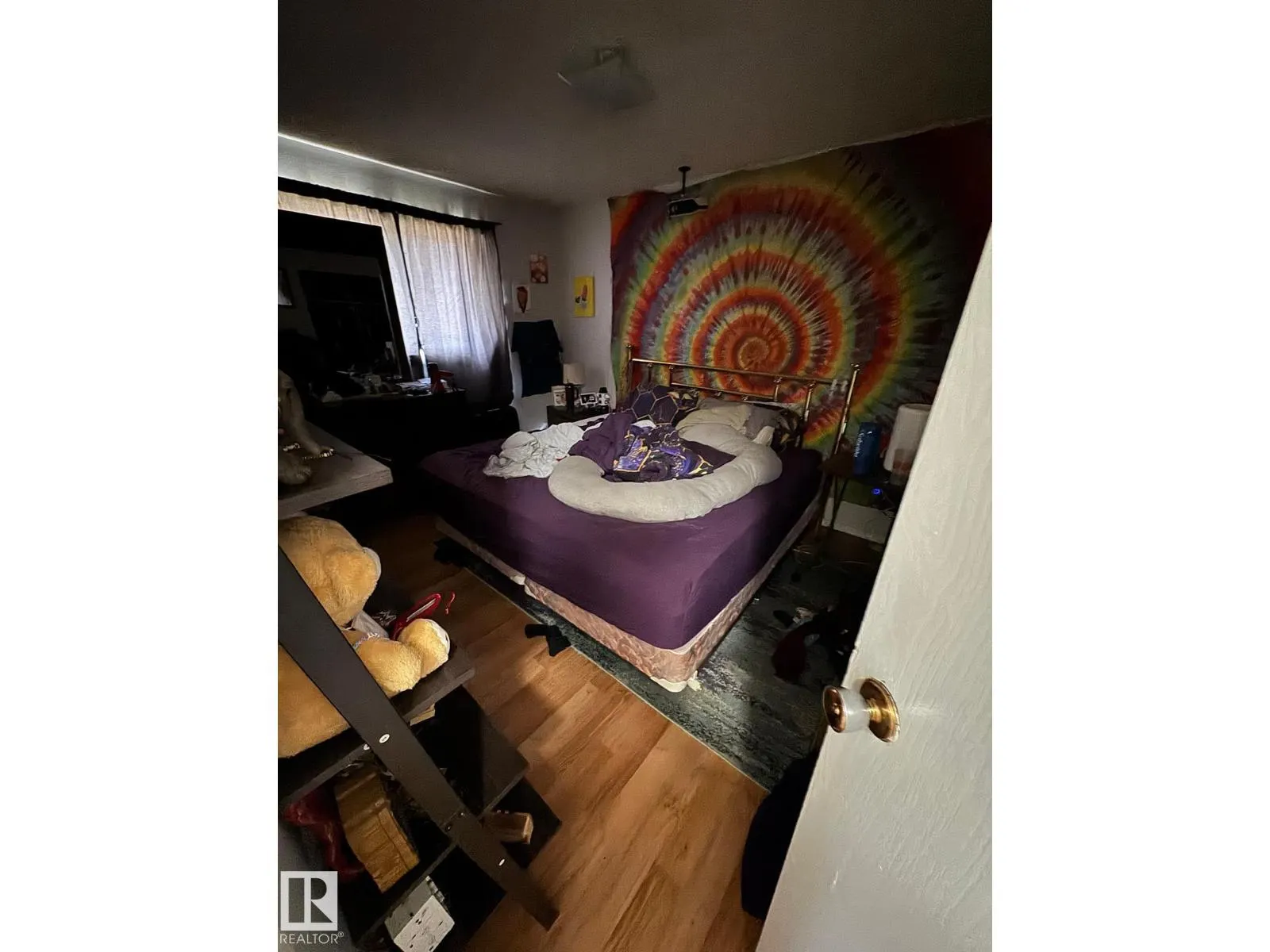 1504 62 ST NW