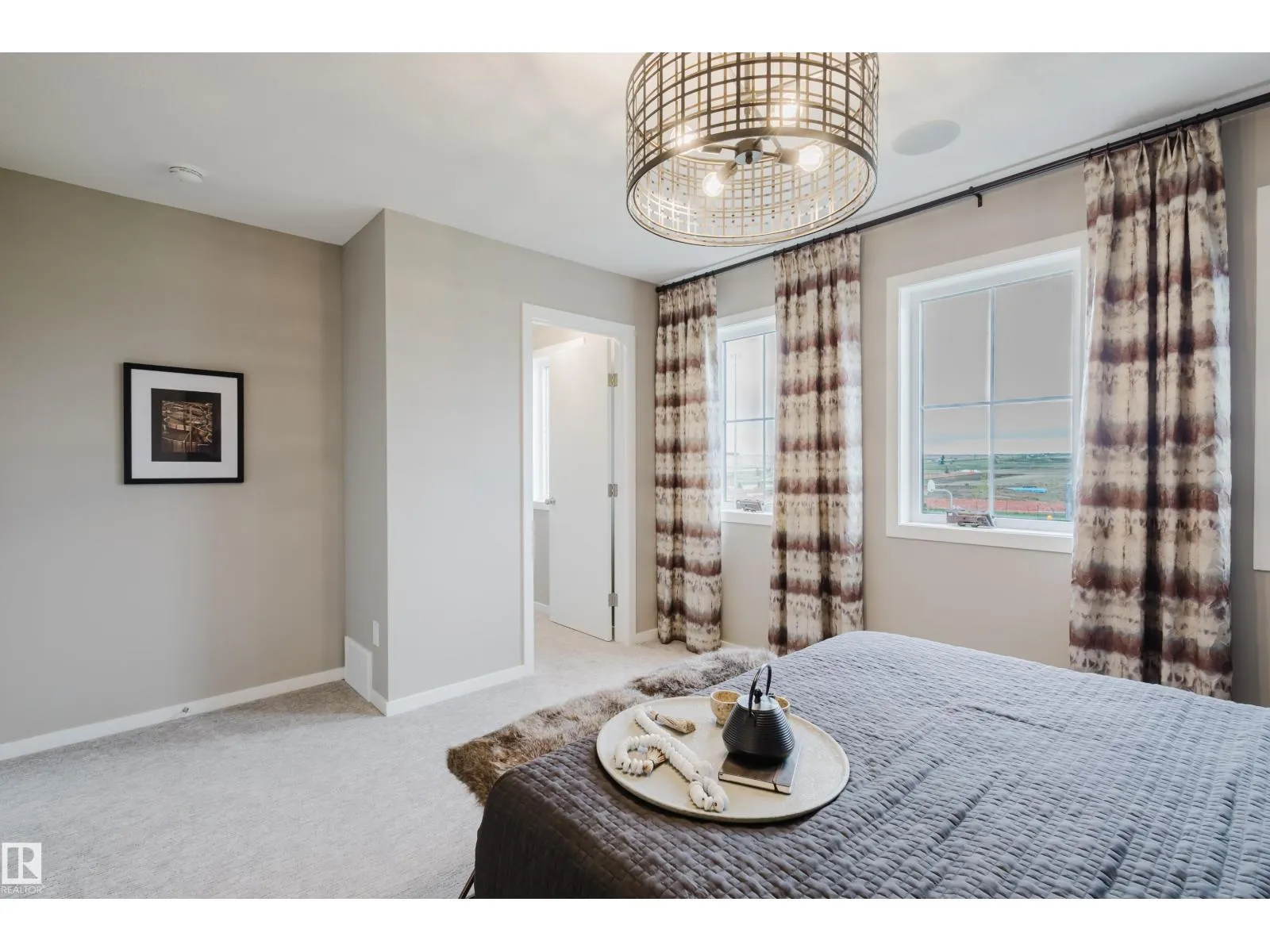 1029 Helen Lavender LN