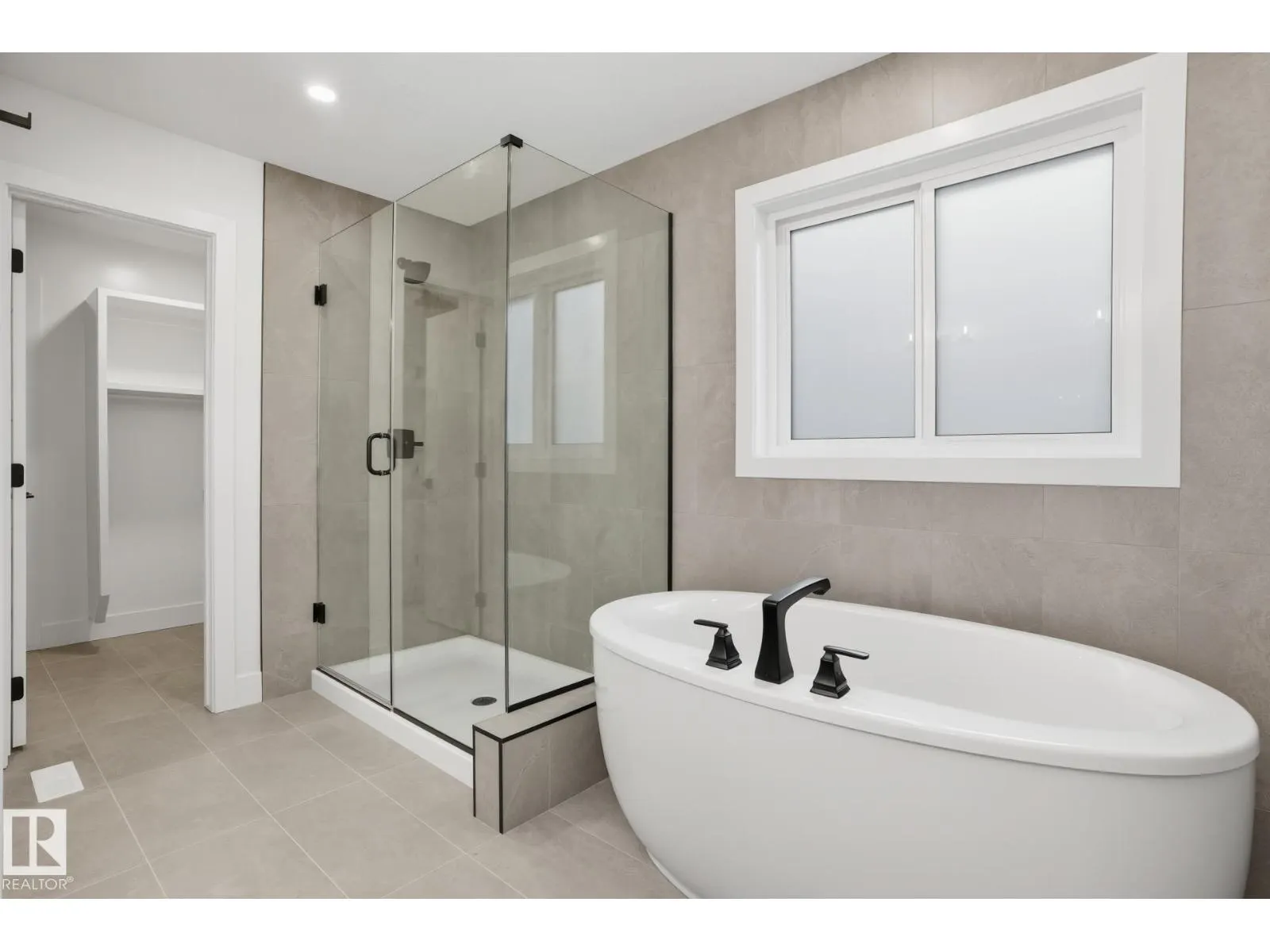 66 Hemingway CR