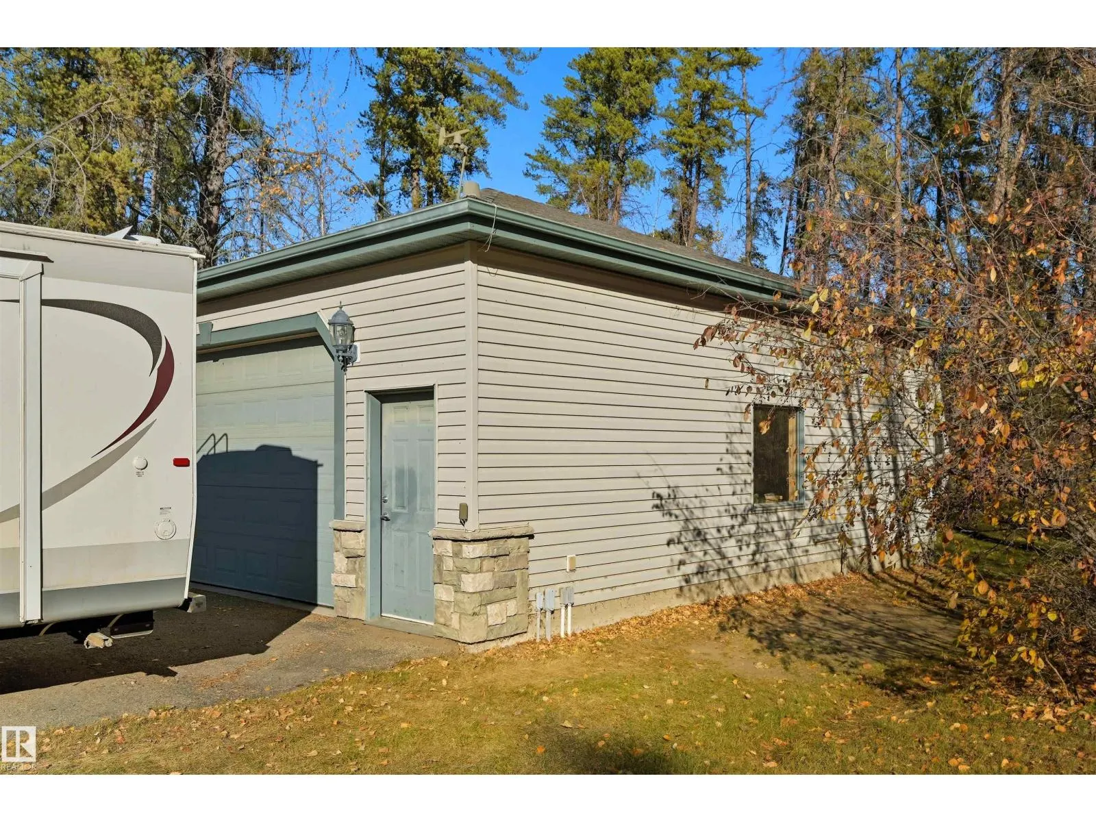 #27 26213 TWP ROAD 512