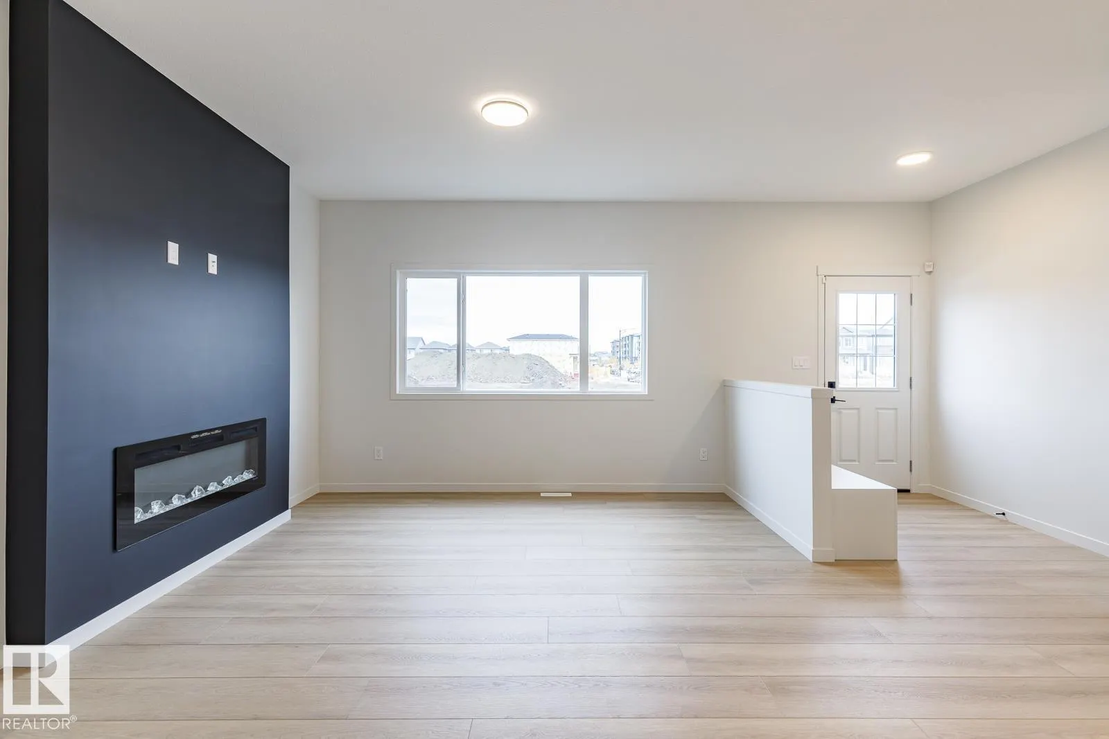 6324 175 AV NW
