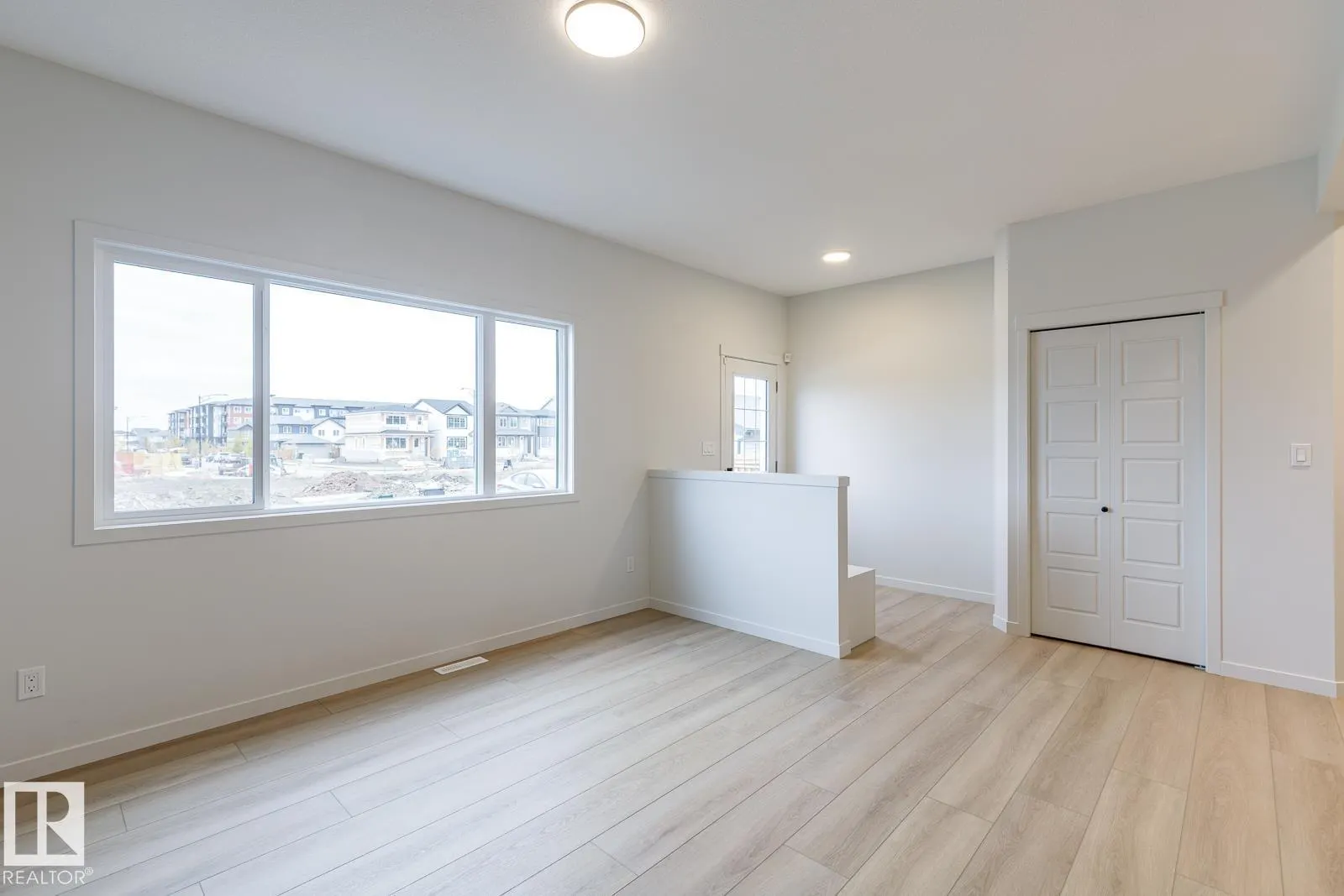 6324 175 AV NW
