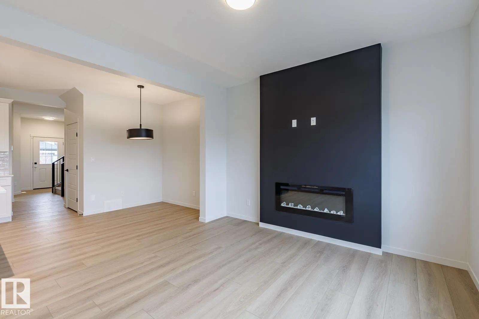 6324 175 AV NW