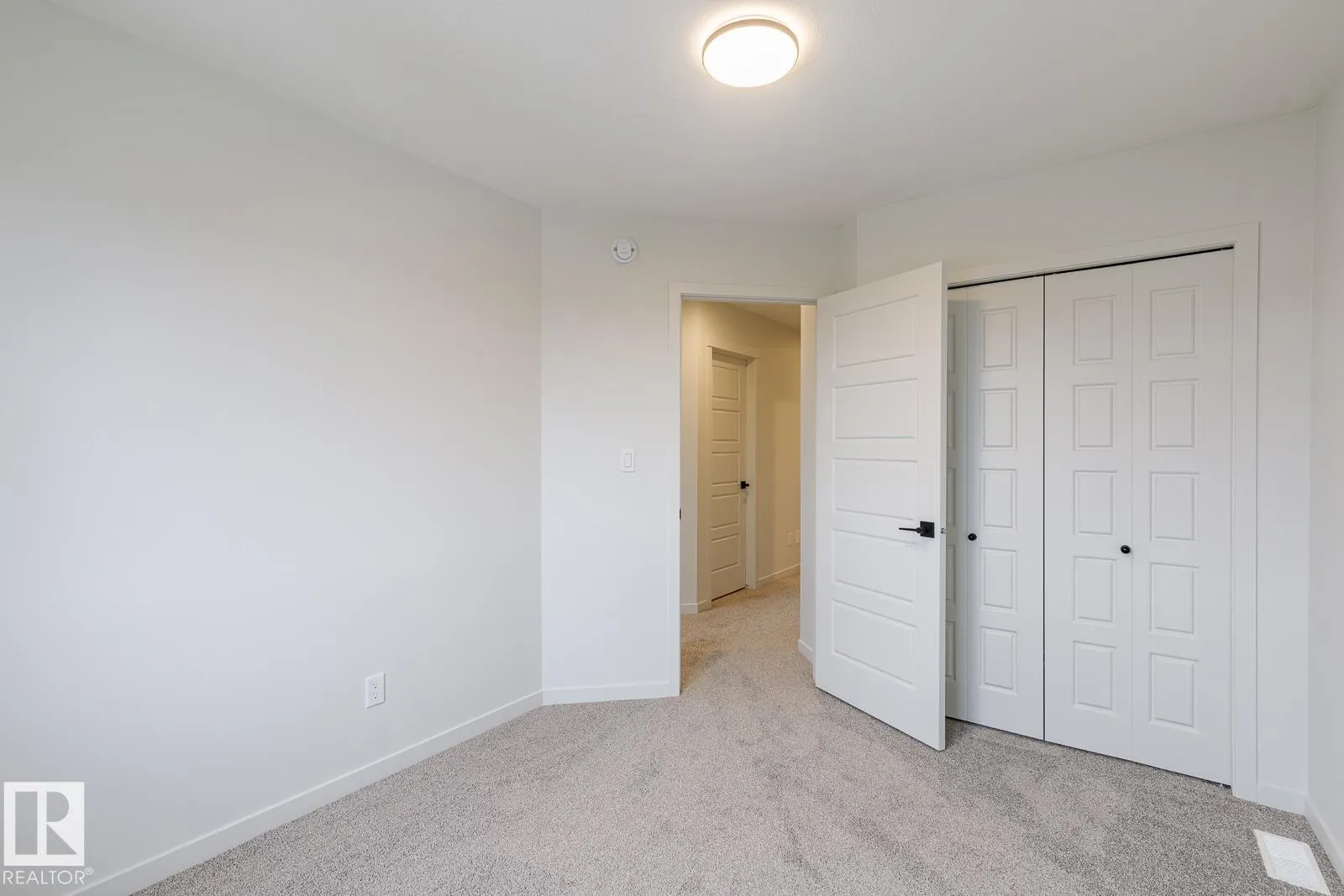 6324 175 AV NW