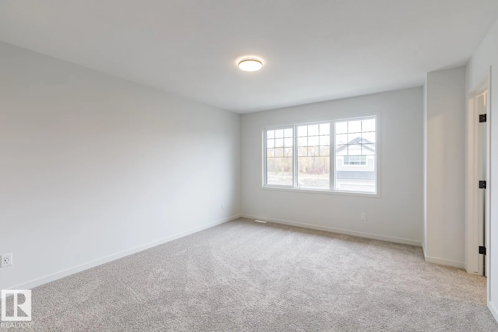 6324 175 AV NW