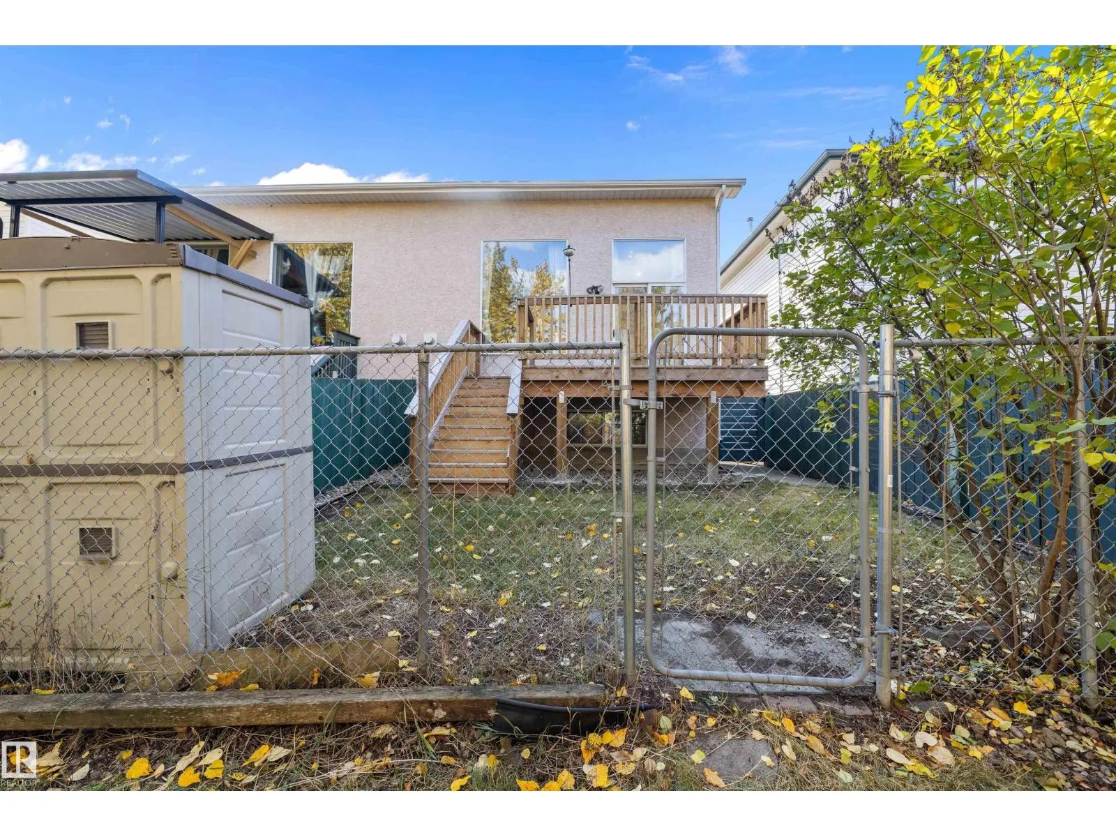#8 300 HOOPER CR NW