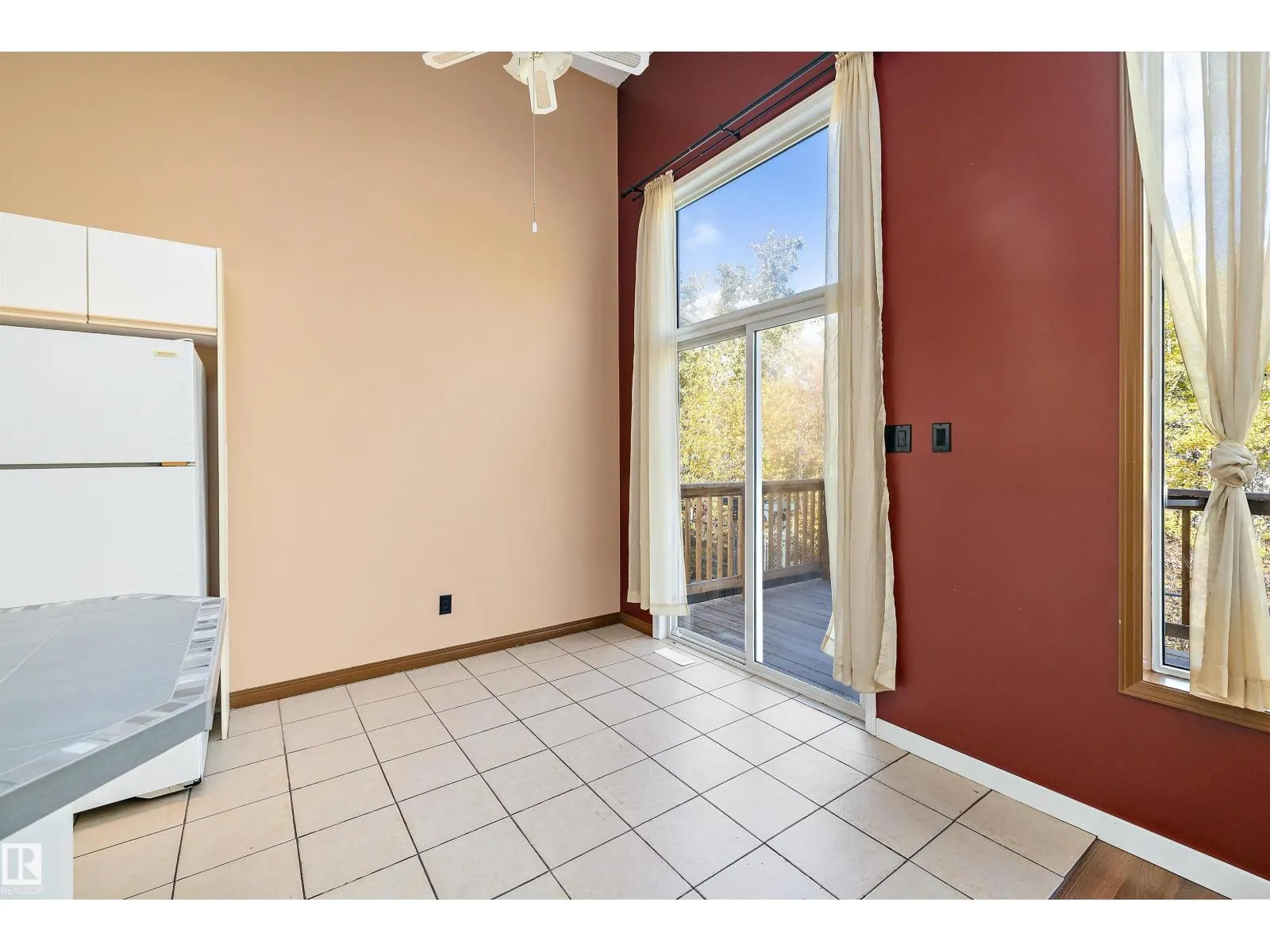 #8 300 HOOPER CR NW
