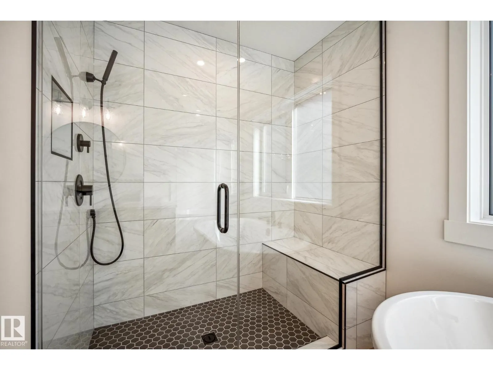 57 Newbury Ci