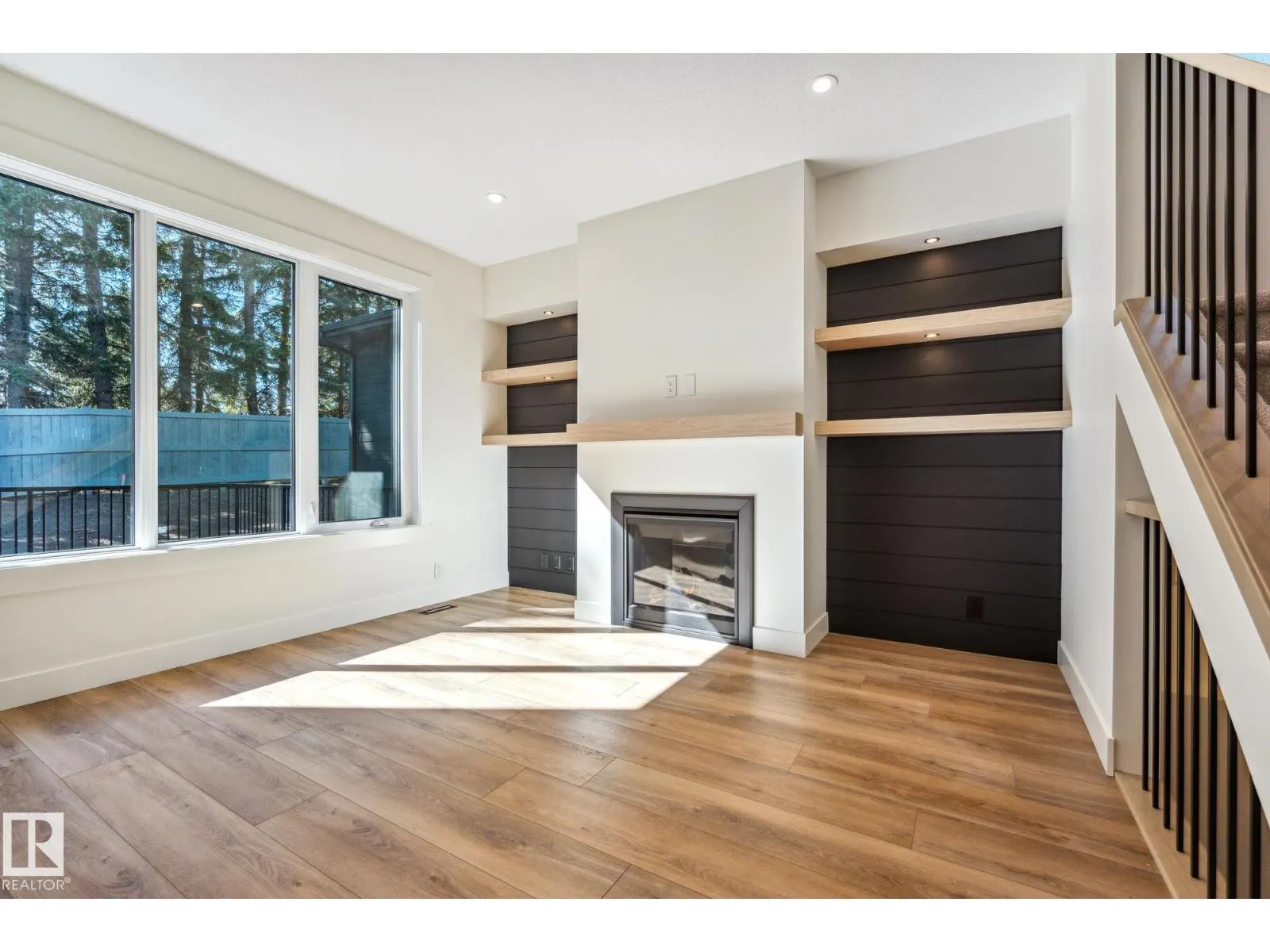 57 Newbury Ci