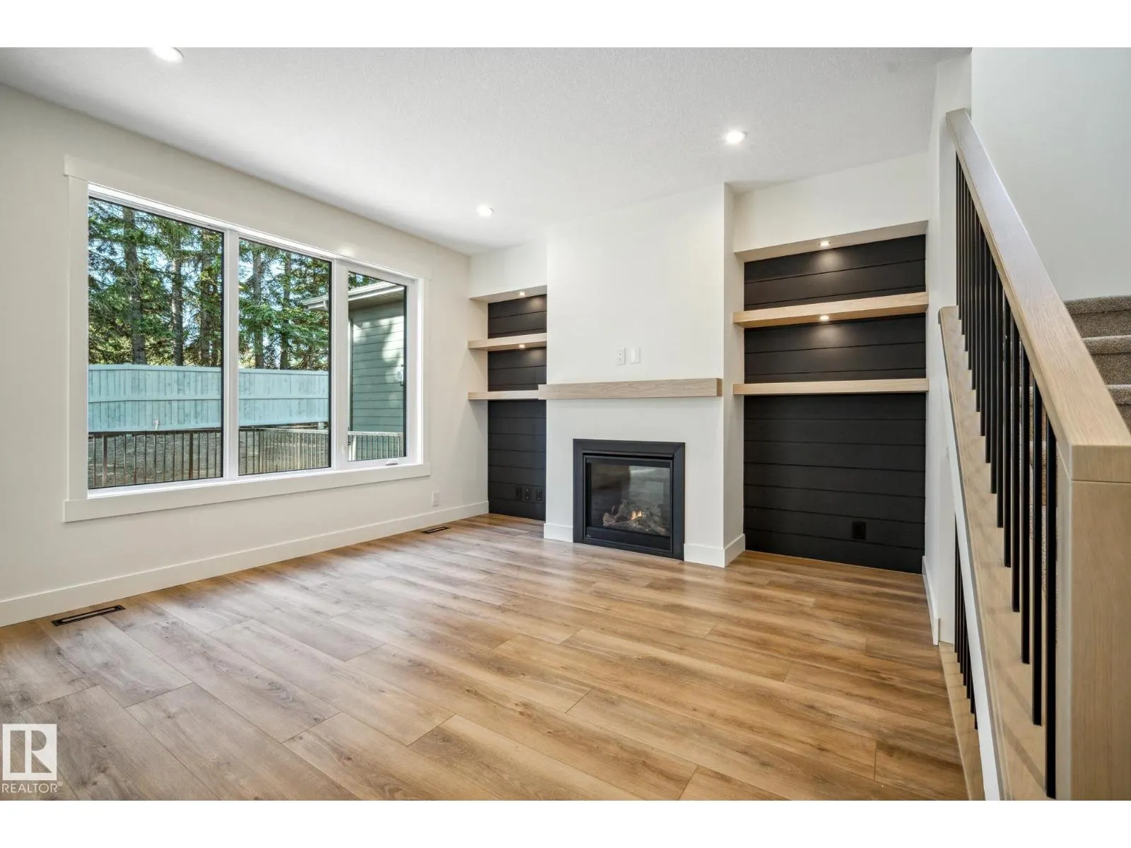 57 Newbury Ci
