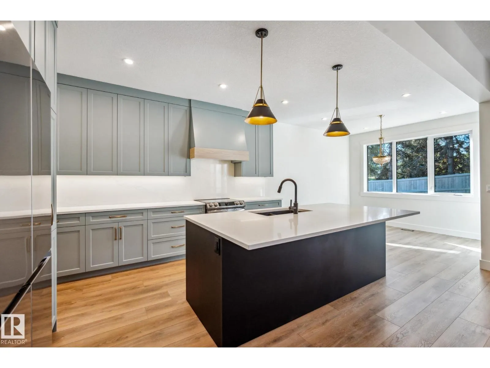 57 Newbury Ci