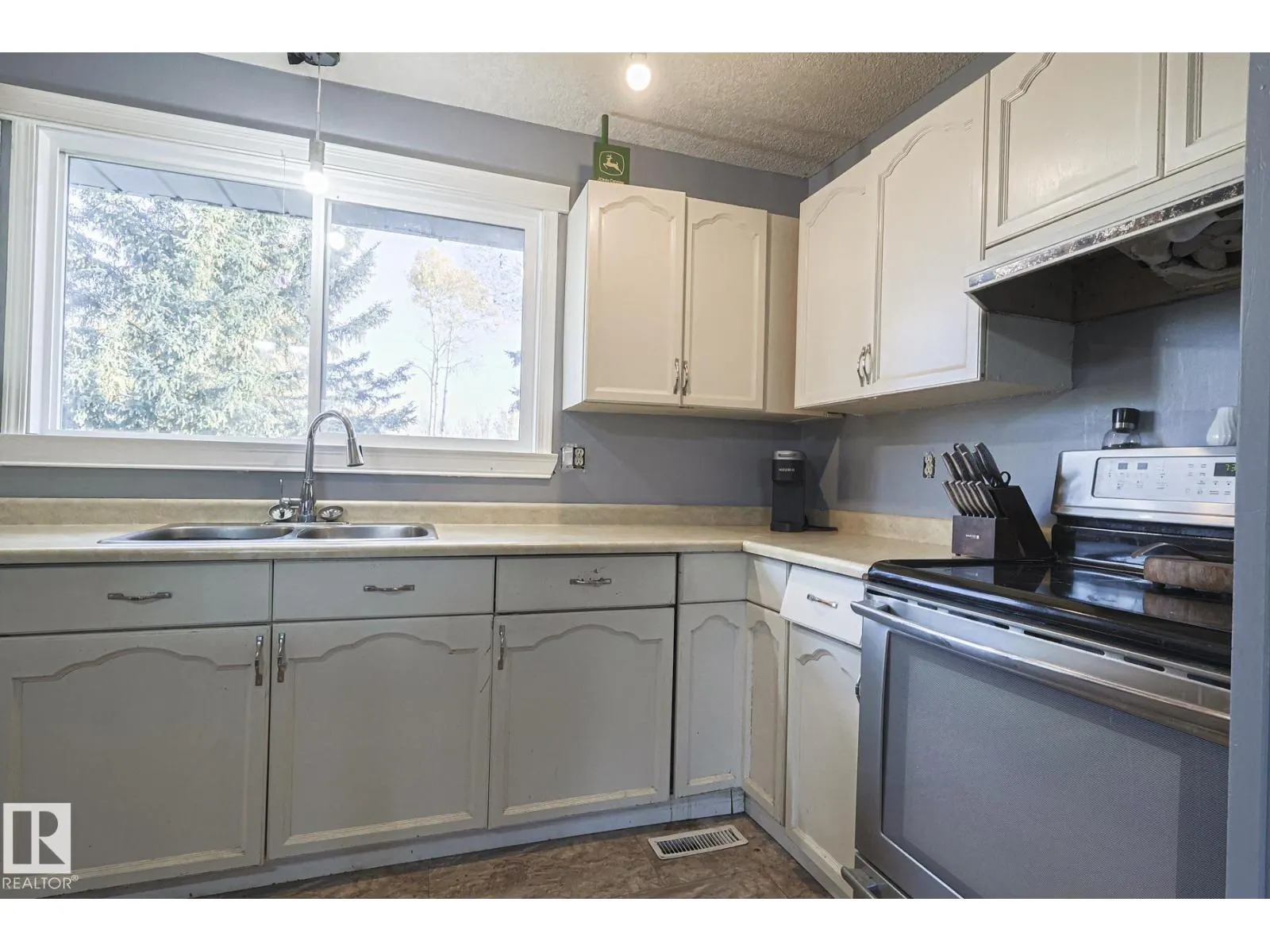 #4 54222 RGE ROAD 25
